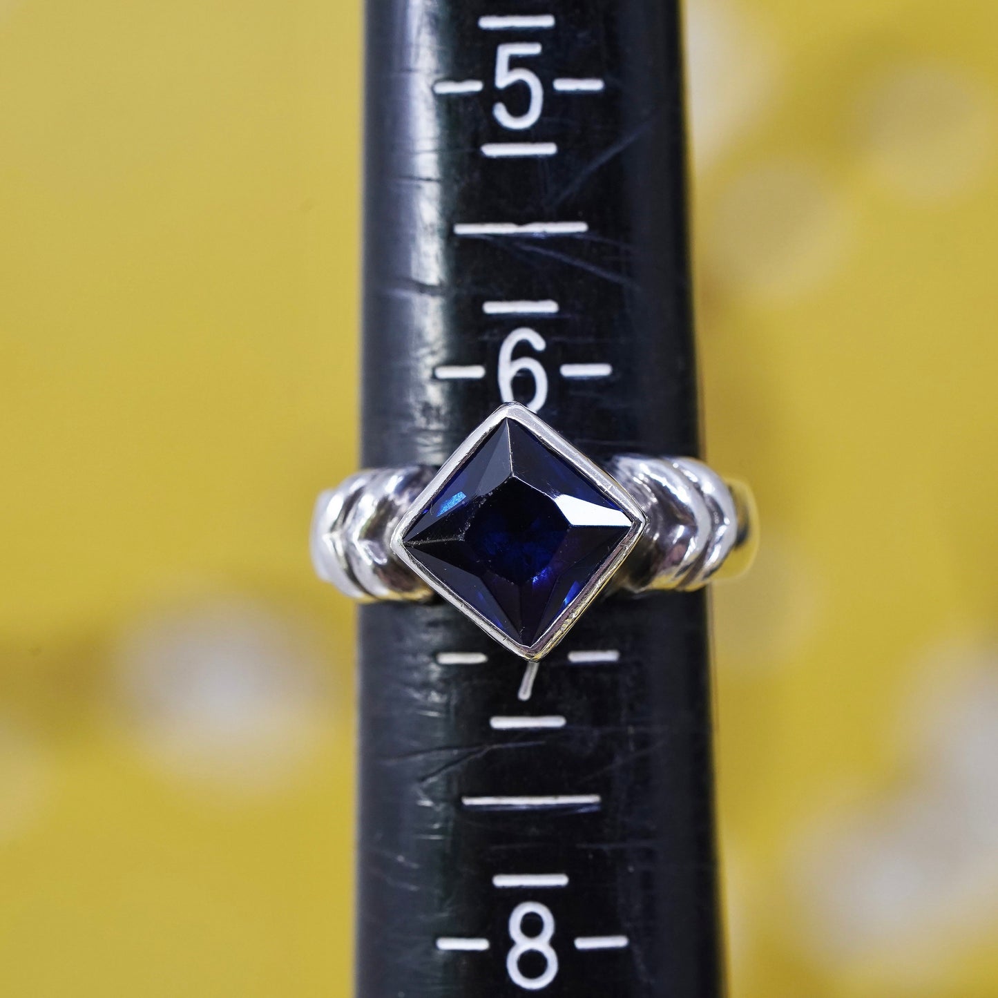 Size 6.5, vintage Mexican Sterling 925 silver shiny statement ring w/ sapphire