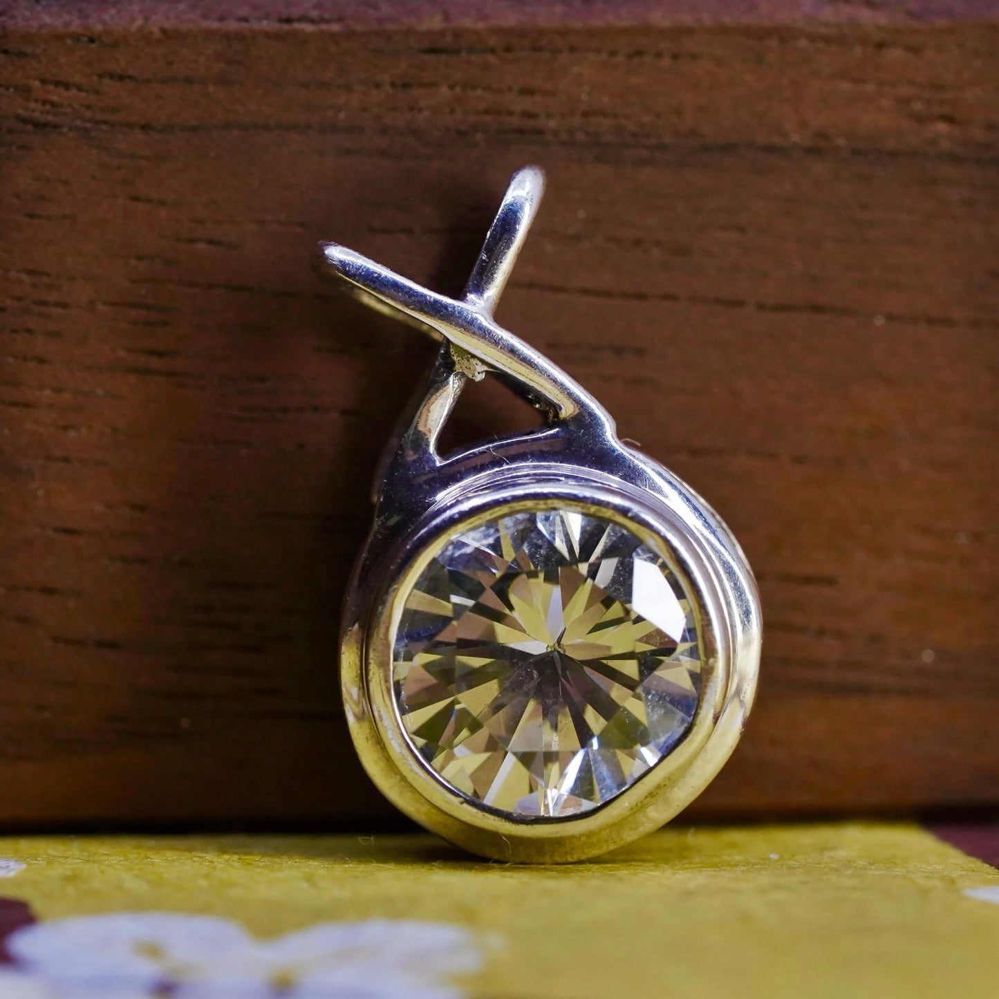 Vintage modern Sterling silver handmade pendant, 925 Circle Pendant with CZ