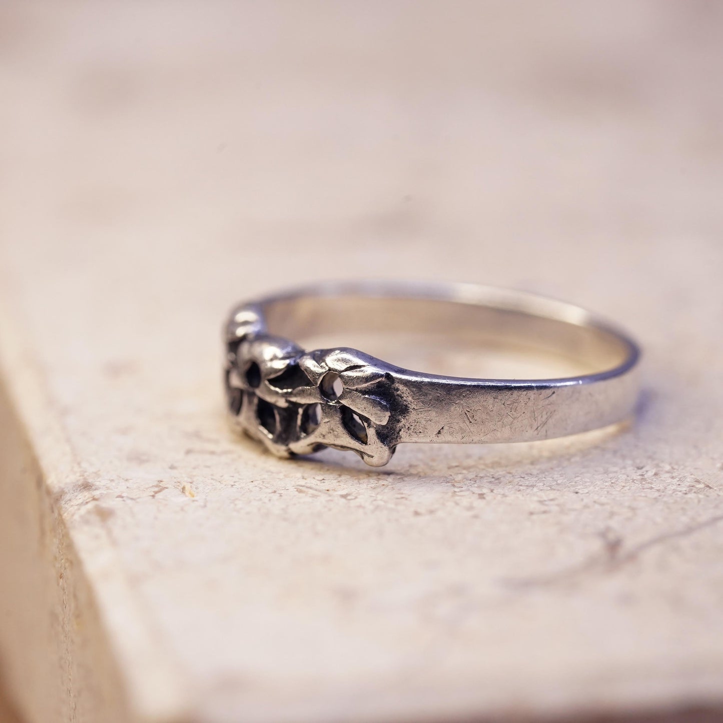 Size 4, vintage Sterling silver handmade ring, 925 flower band