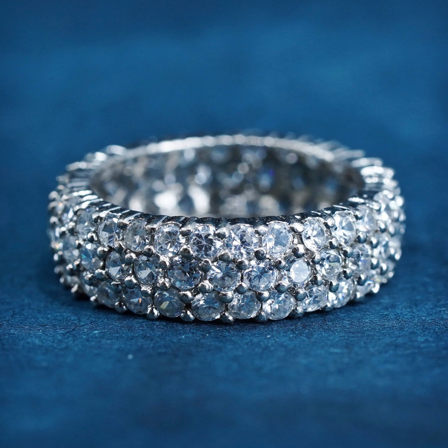 Size 7.25, sterling silver ring with cluster Cz, band, perfect gift Christmas