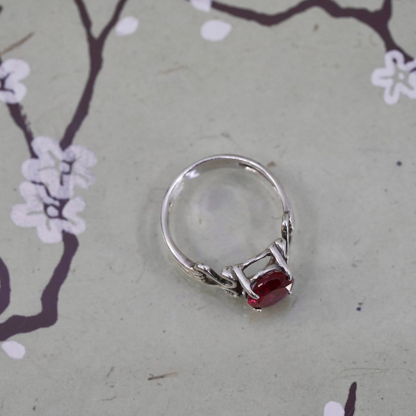 Size 8, Vintage sterling 925 silver handmade ring with ruby