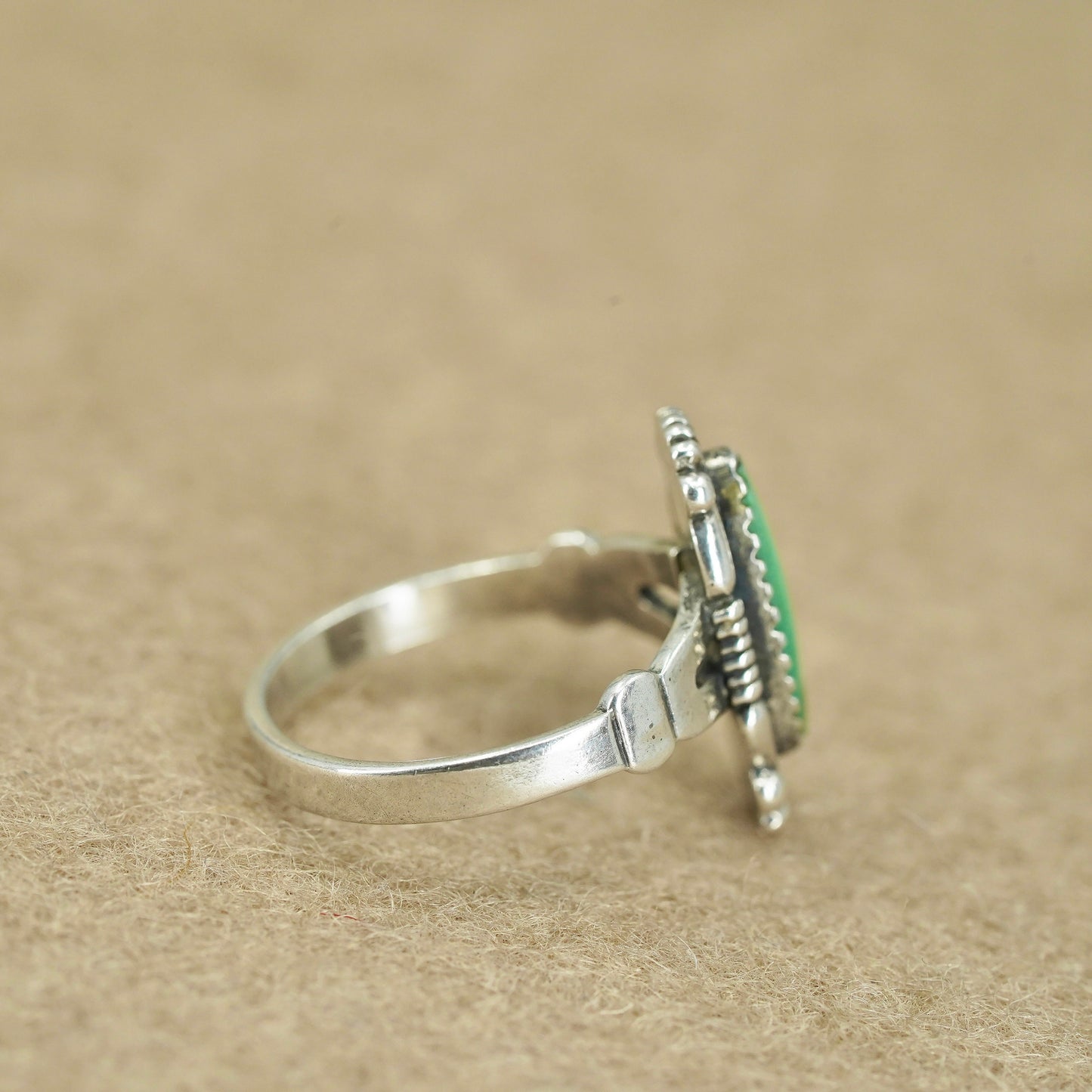 Size 4.5, Native American navajo Bell post Sterling 925 silver ring turquoise