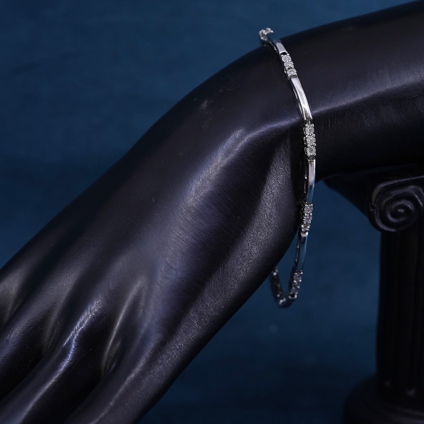 7.25”, vintage sterling 925 silver tennis bracelet with genuine diamond