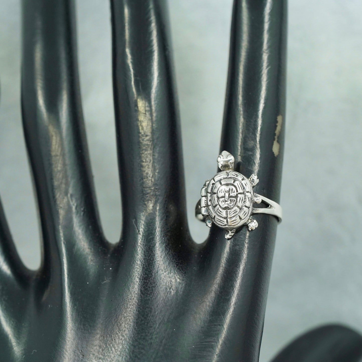 Size 6.5, vintage Sterling 925 silver handmade turtle ring