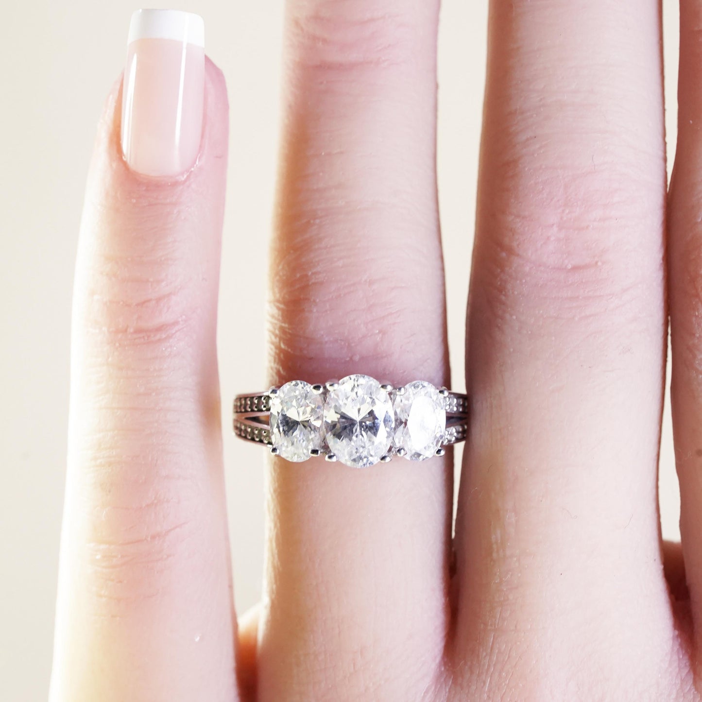 Size 7.25, Sterling silver ring, 925 silver with oval cut crystal CZ cluster