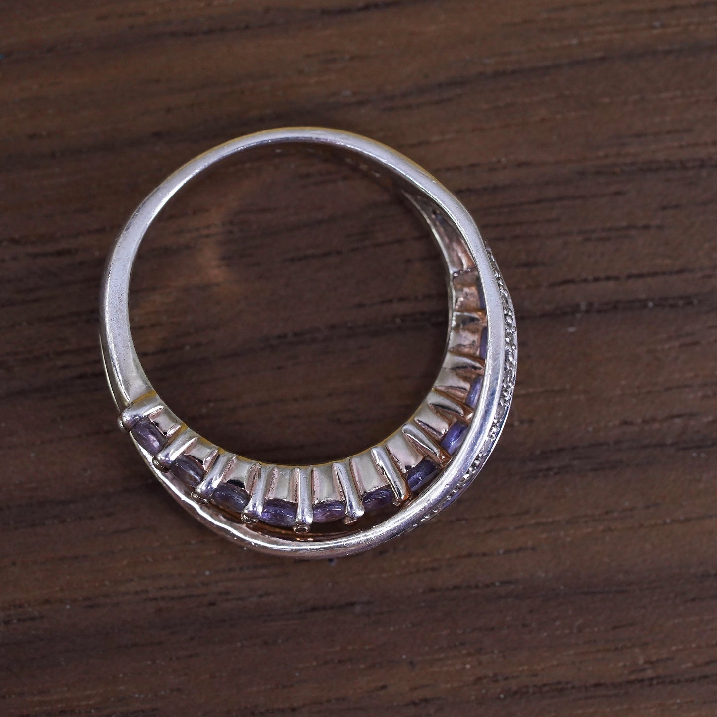 Size 7.25, vintage Sterling 925 silver band ring with amethyst and diamonds
