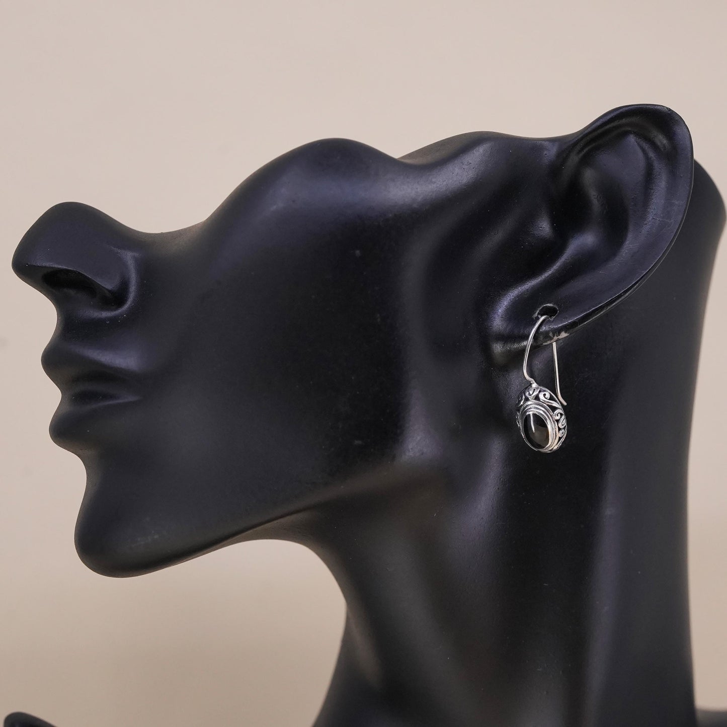 Vintage handmade single earring. Sterling 925 silver oval with onyx inlay