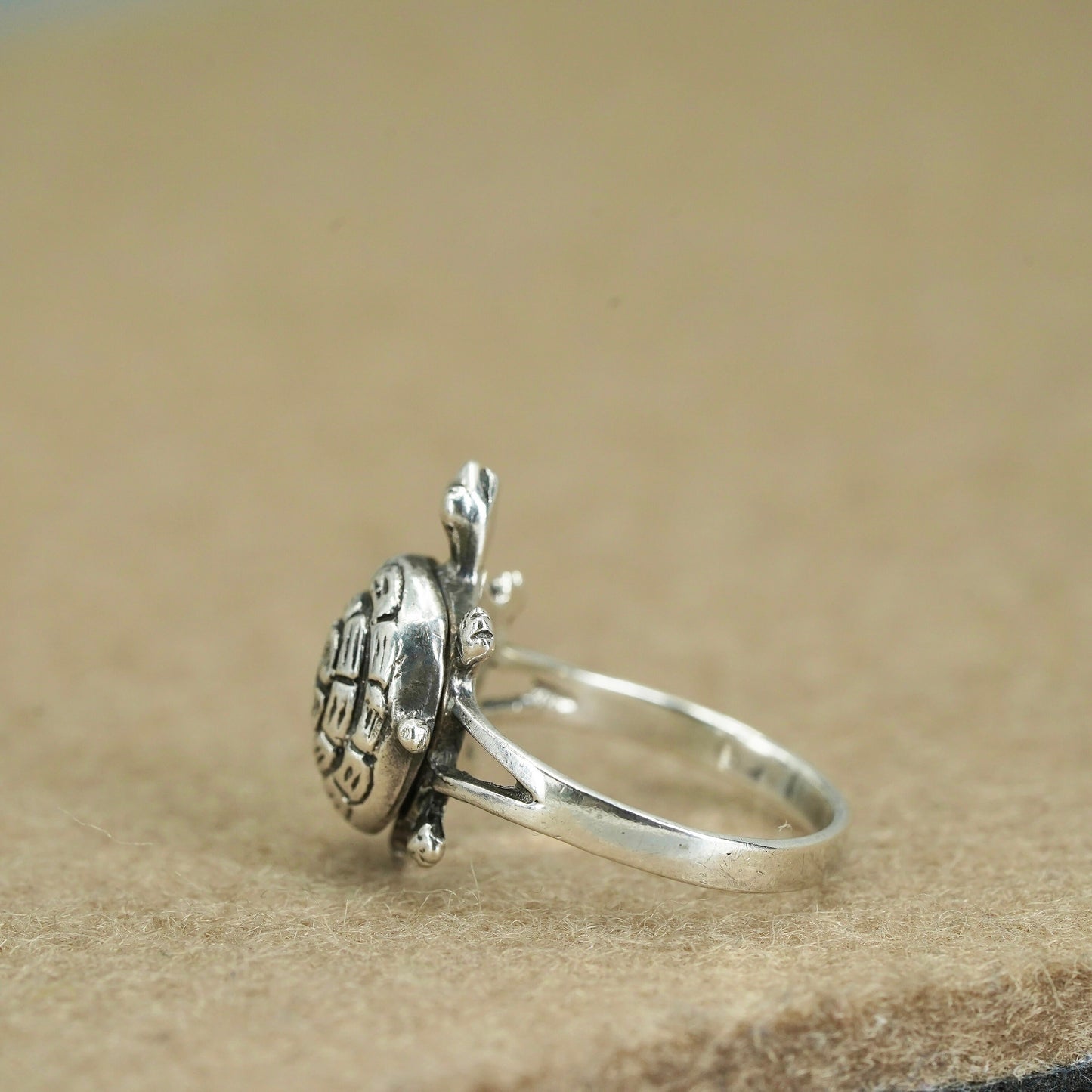 Size 6.5, vintage Sterling 925 silver handmade turtle ring