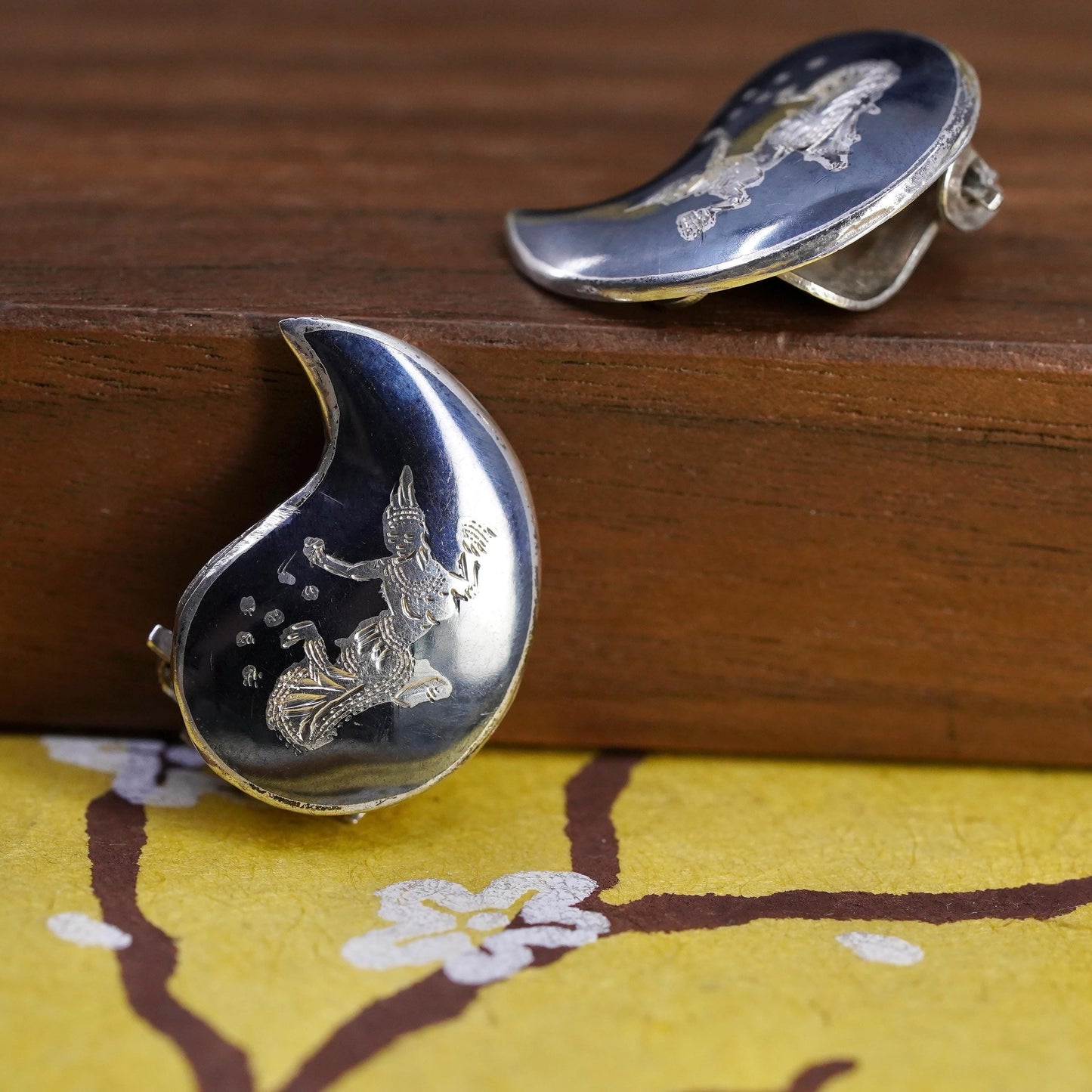 Siam sterling silver clip on earrings, 925 India teardrop earrings, niello