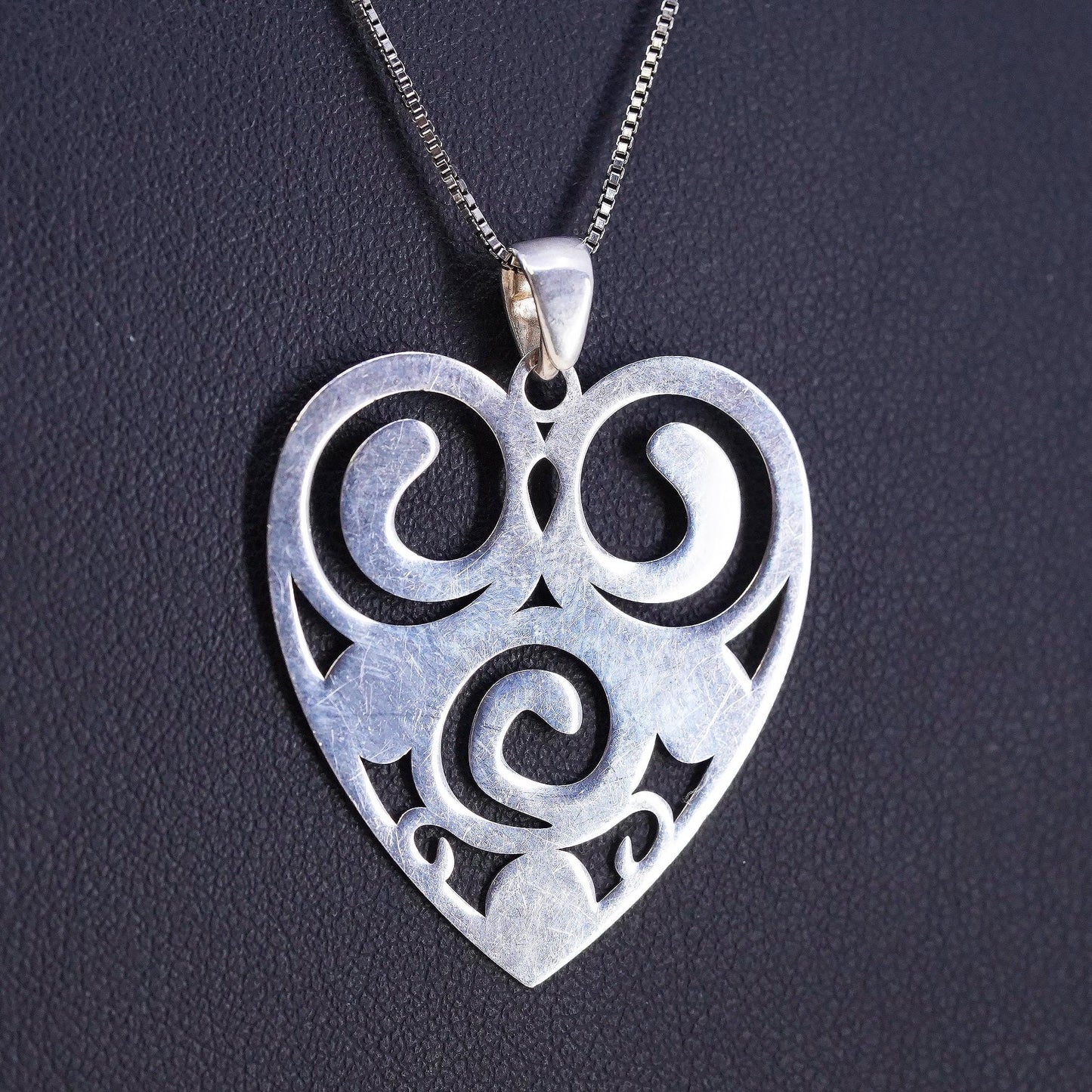 18",, Vintage Sterling 925 silver box chain necklace w/ filigree heart pendant