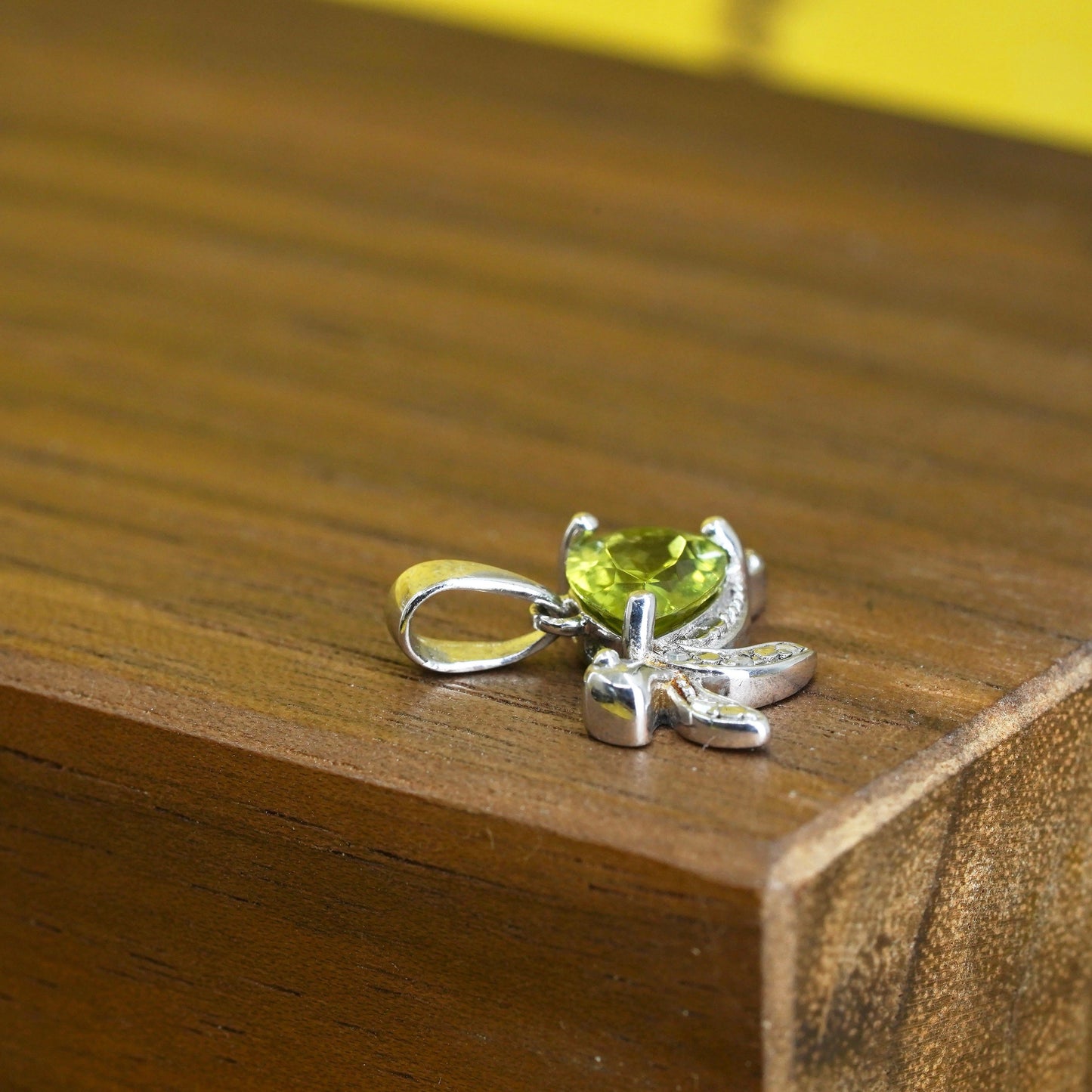 Vintage Sterling silver handmade pendant, 925 turtle with peridot and Diamond