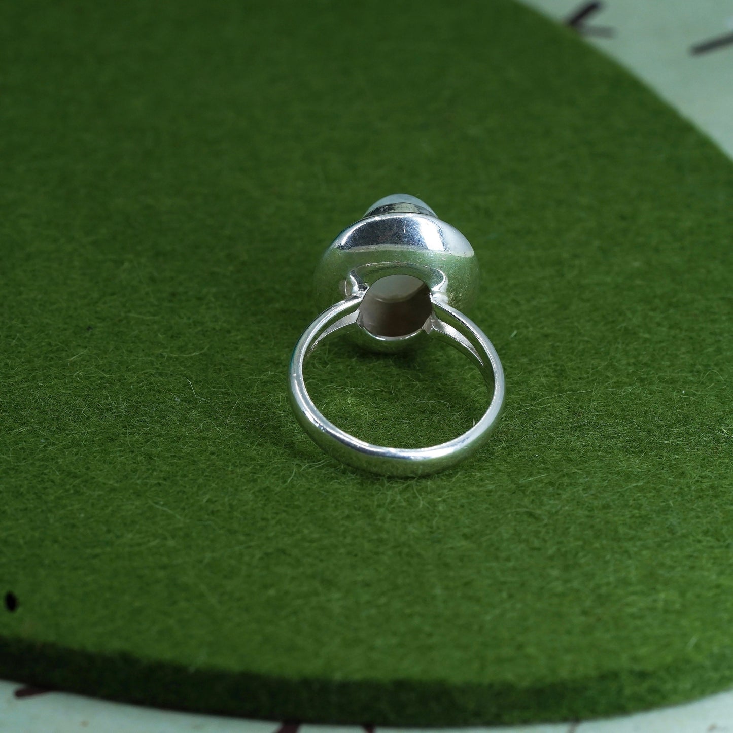 Size 10, vintage Dominique Dinouart DDD sterling silver 925 ring oval moonstone