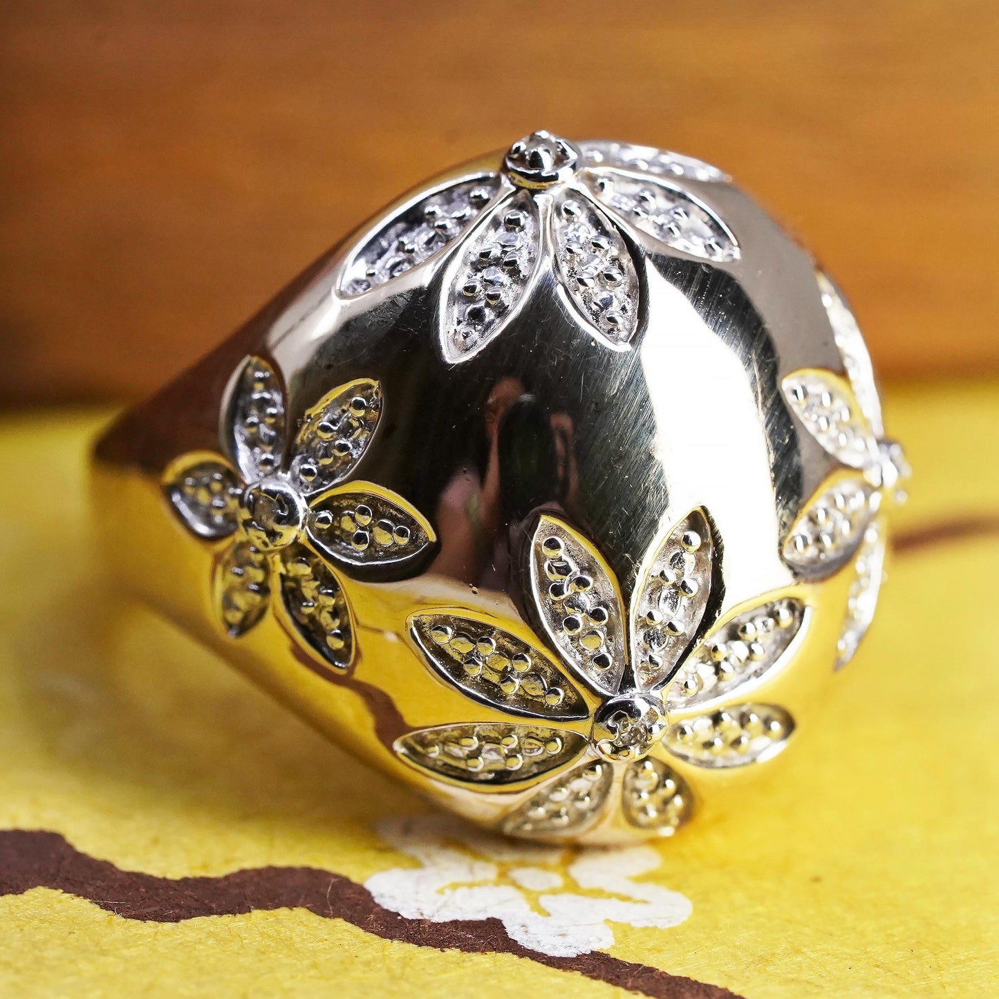 Size 8.25, vermeil yellow gold Sterling 925 silver dome ring diamond flowers
