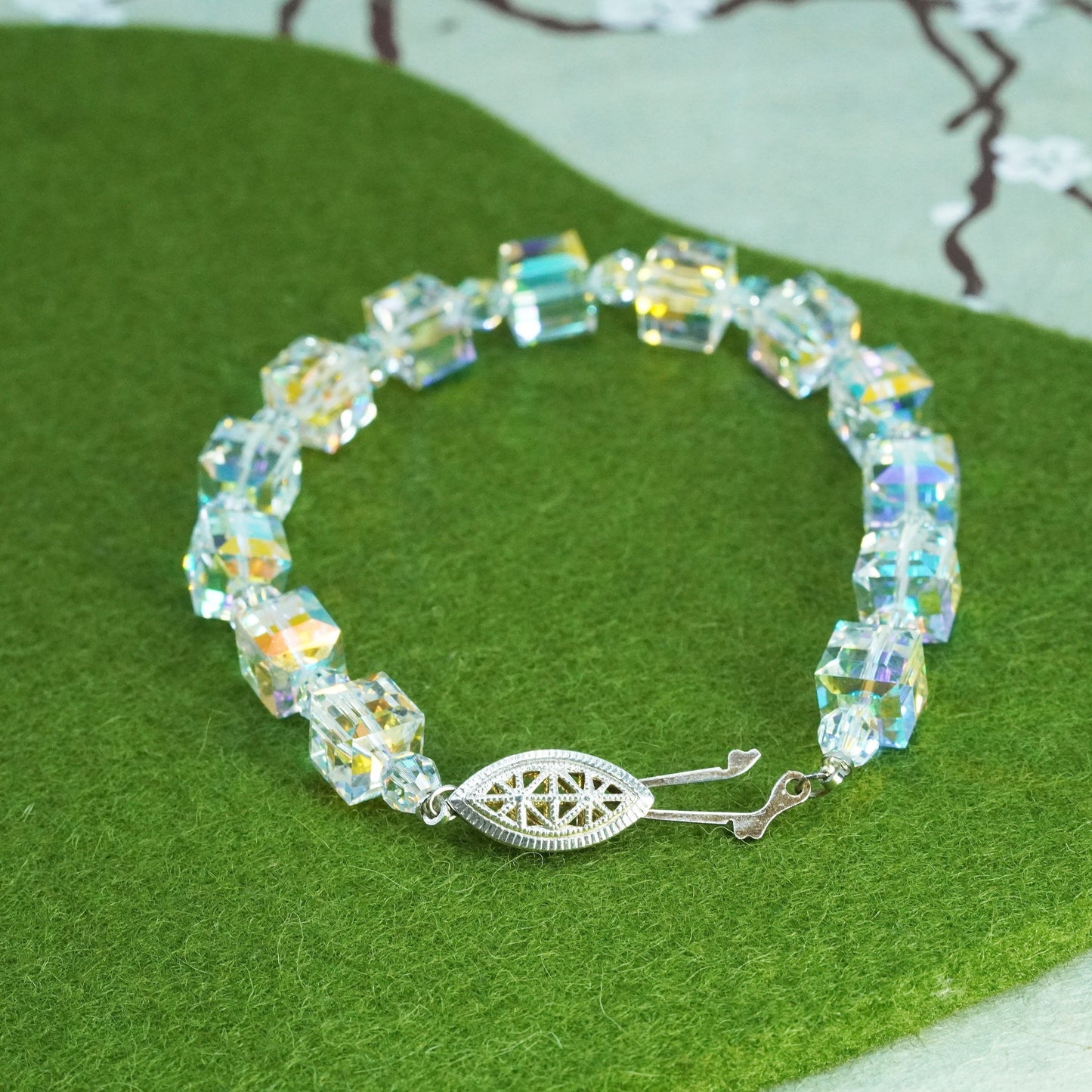 7.5”, vintage sterling silver 925 handmade bracelet with cube crystal