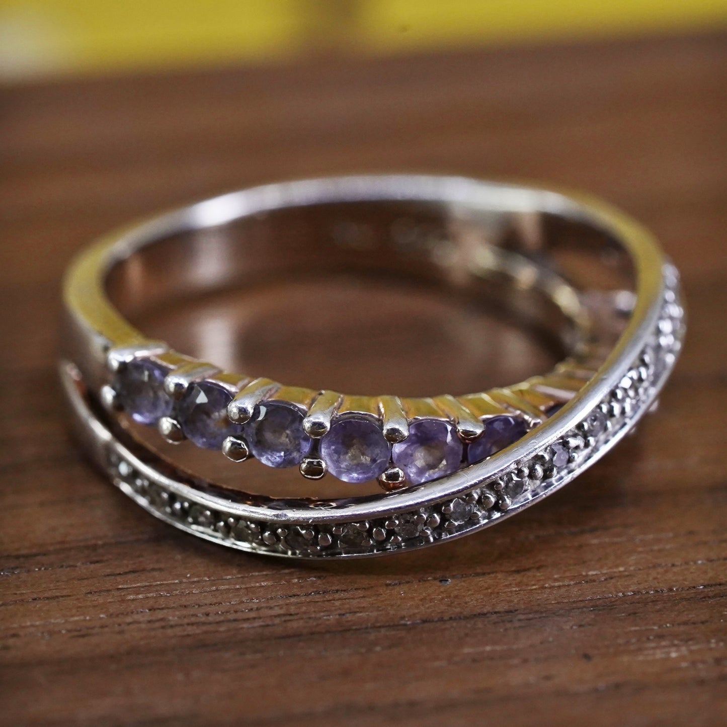 Size 7.25, vintage Sterling 925 silver band ring with amethyst and diamonds
