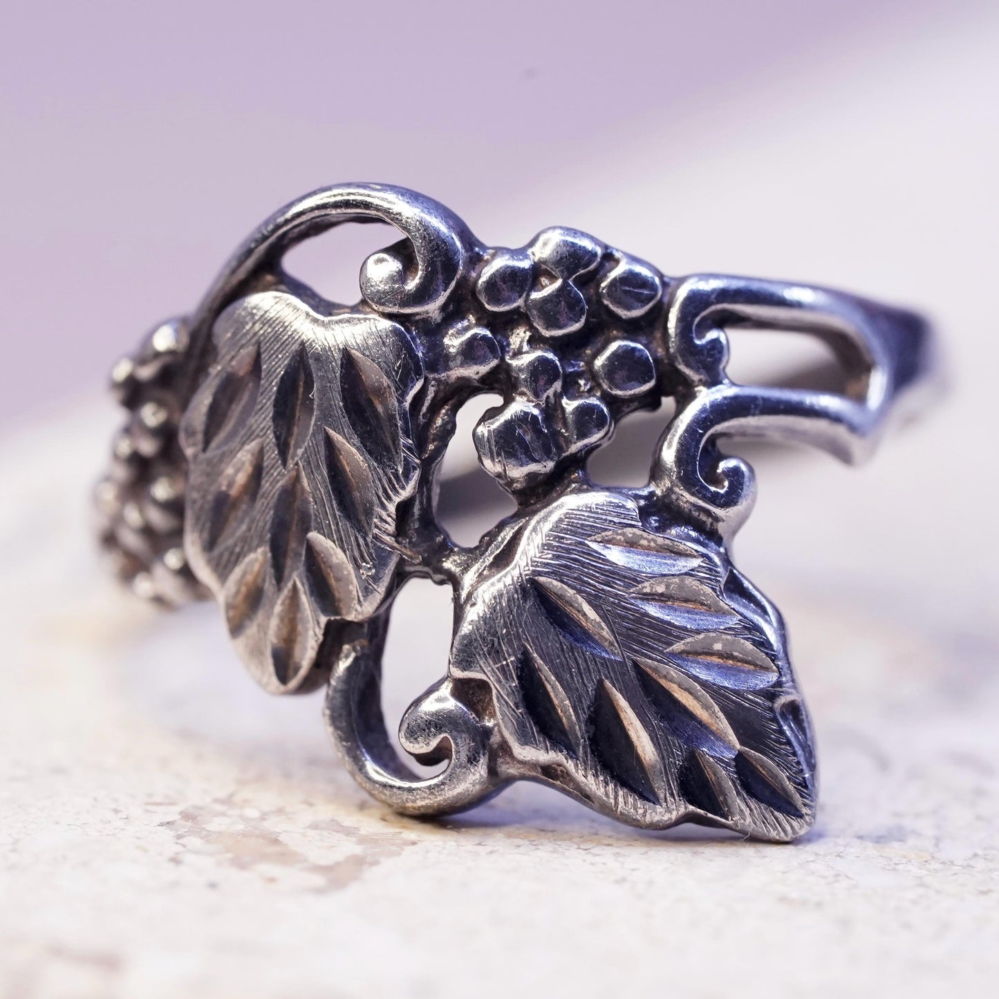 Size 6, vintage Sterling silver handmade ring, 925 grapes leaves band
