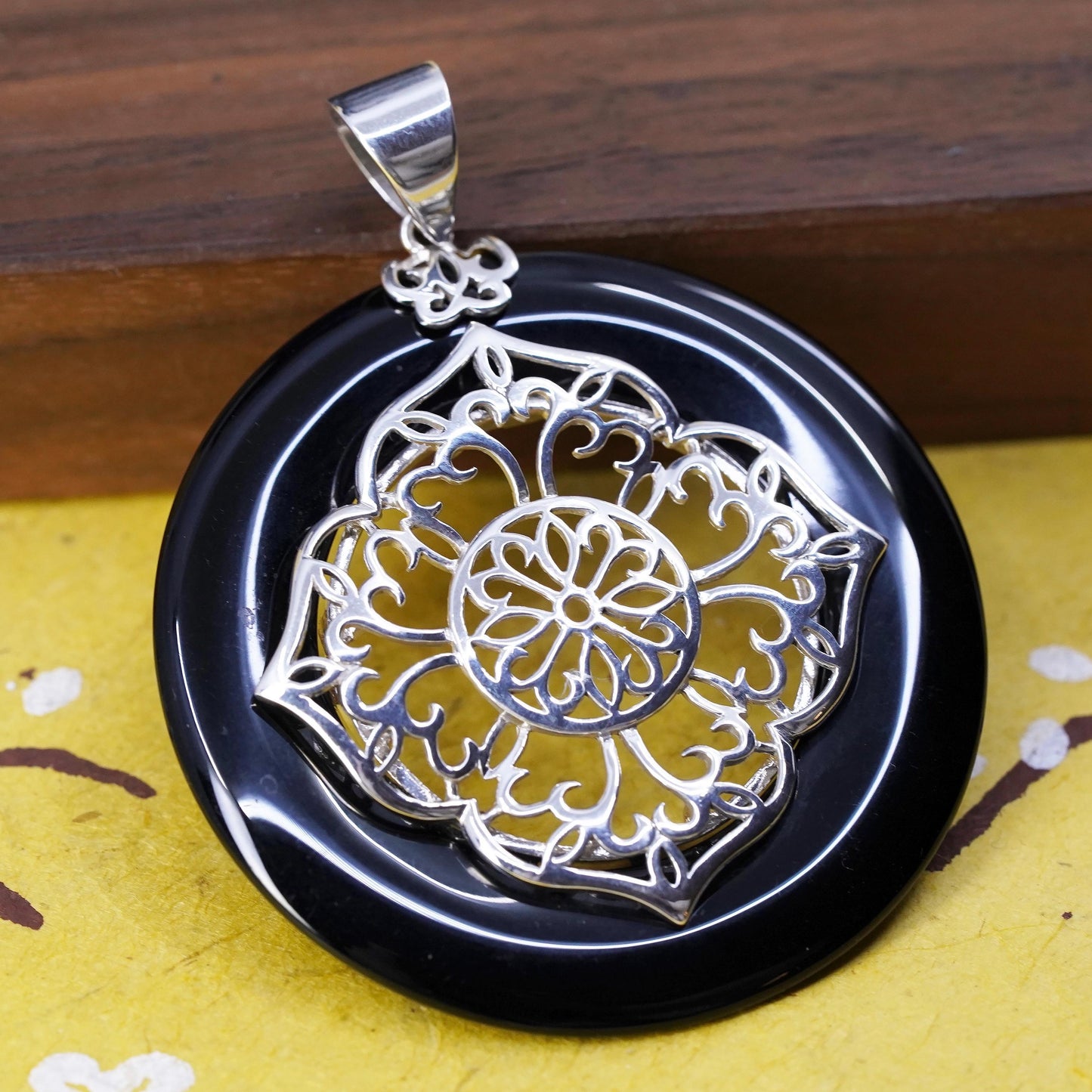 Vintage Sterling silver handmade sun pendant, 925 filigree circle black onyx