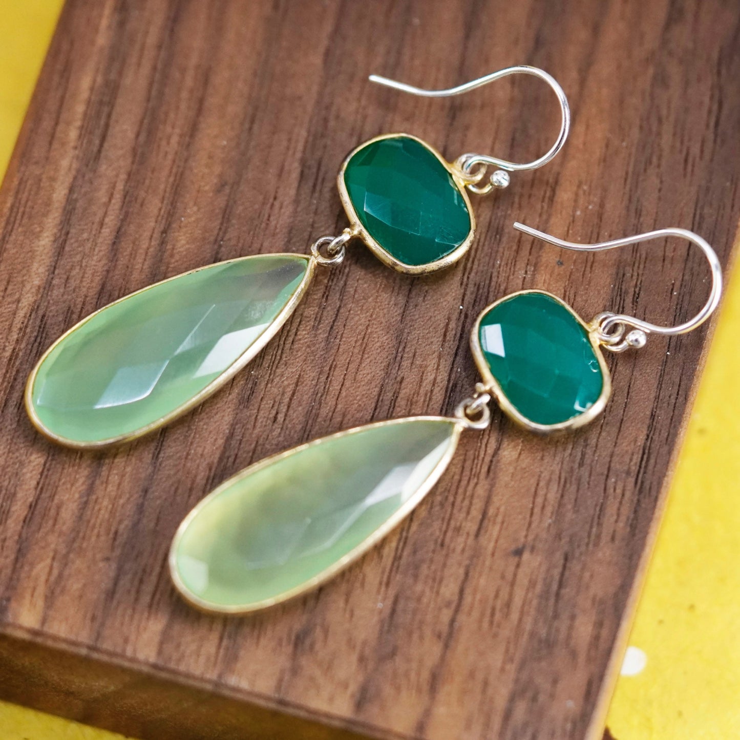 vermeil, gold over Sterling silver 925 earrings with emerald teardrop prehnite