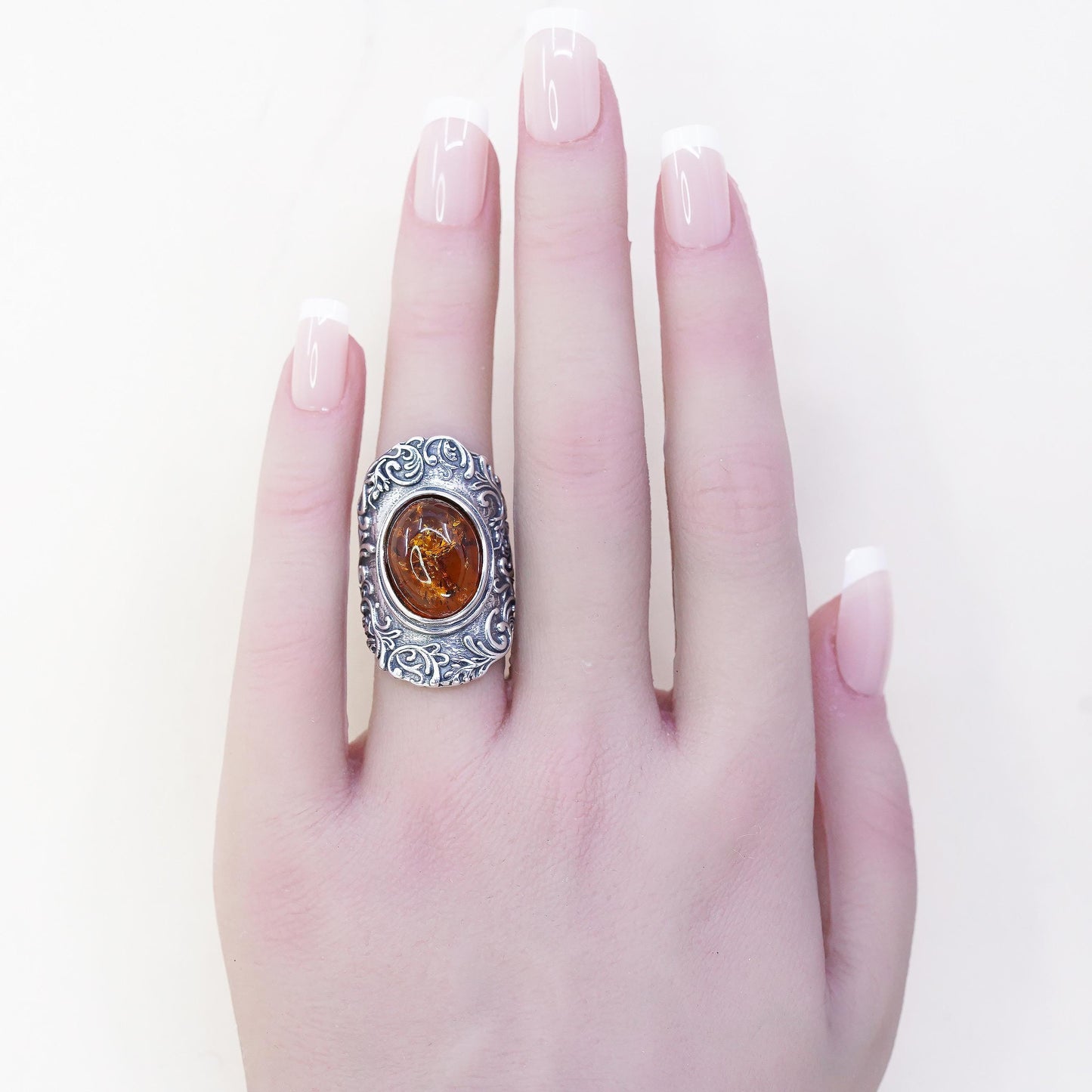 Size 7.25, Israel PZ Israel Sterling Silver Oval Amber Ring, Leaf Vine Band