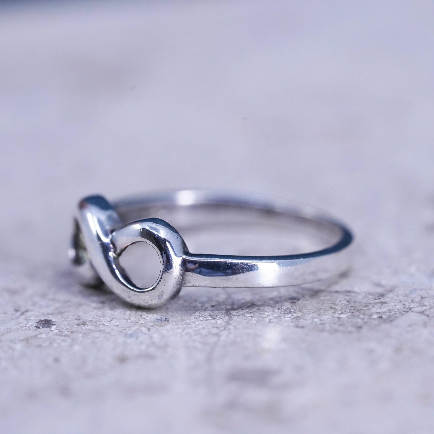 Size 3.75, VTG sterling silver handmade ring, 925 infinity loop twisted band