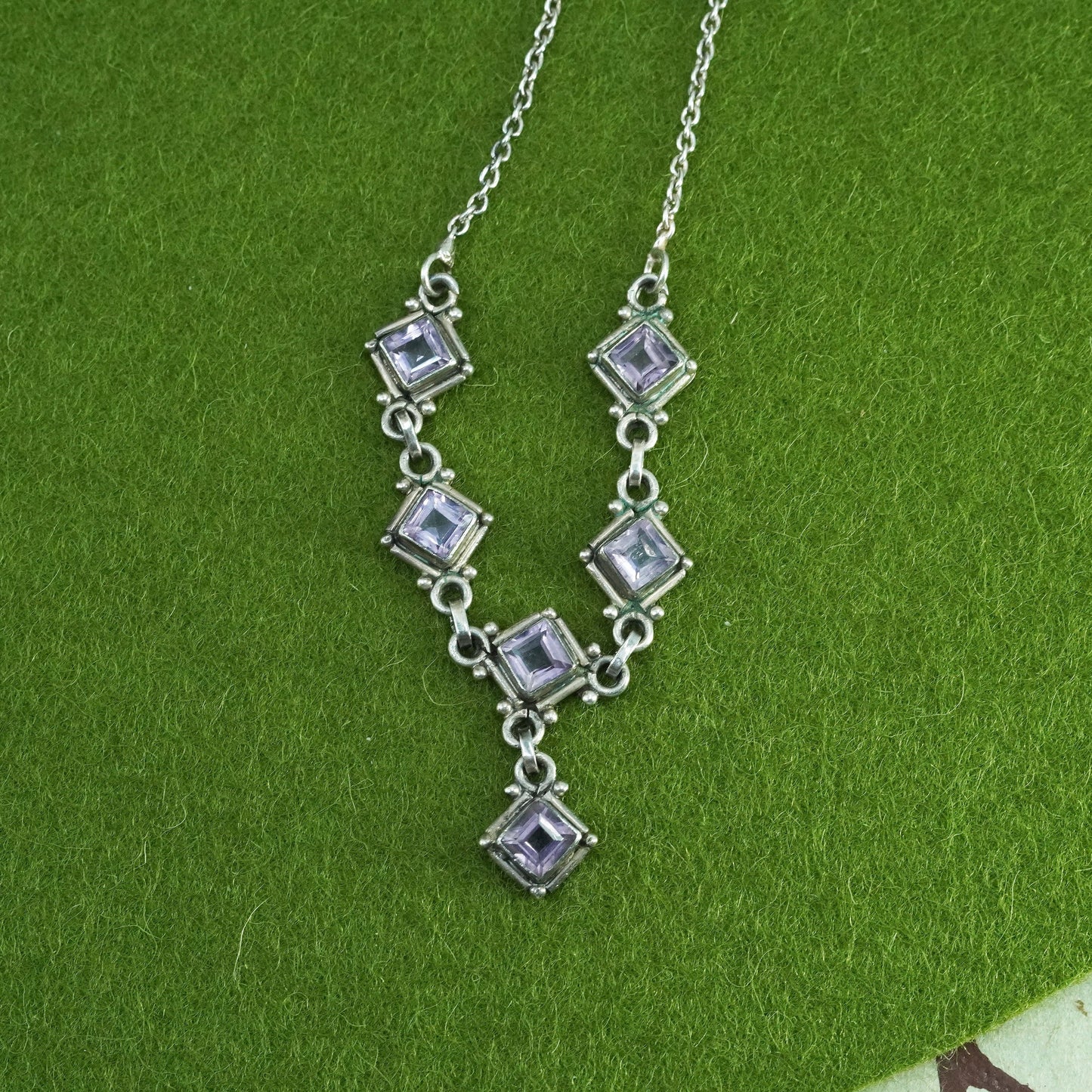 16”, Vintage amethyst and Sterling silver circle necklace and amethyst pendant