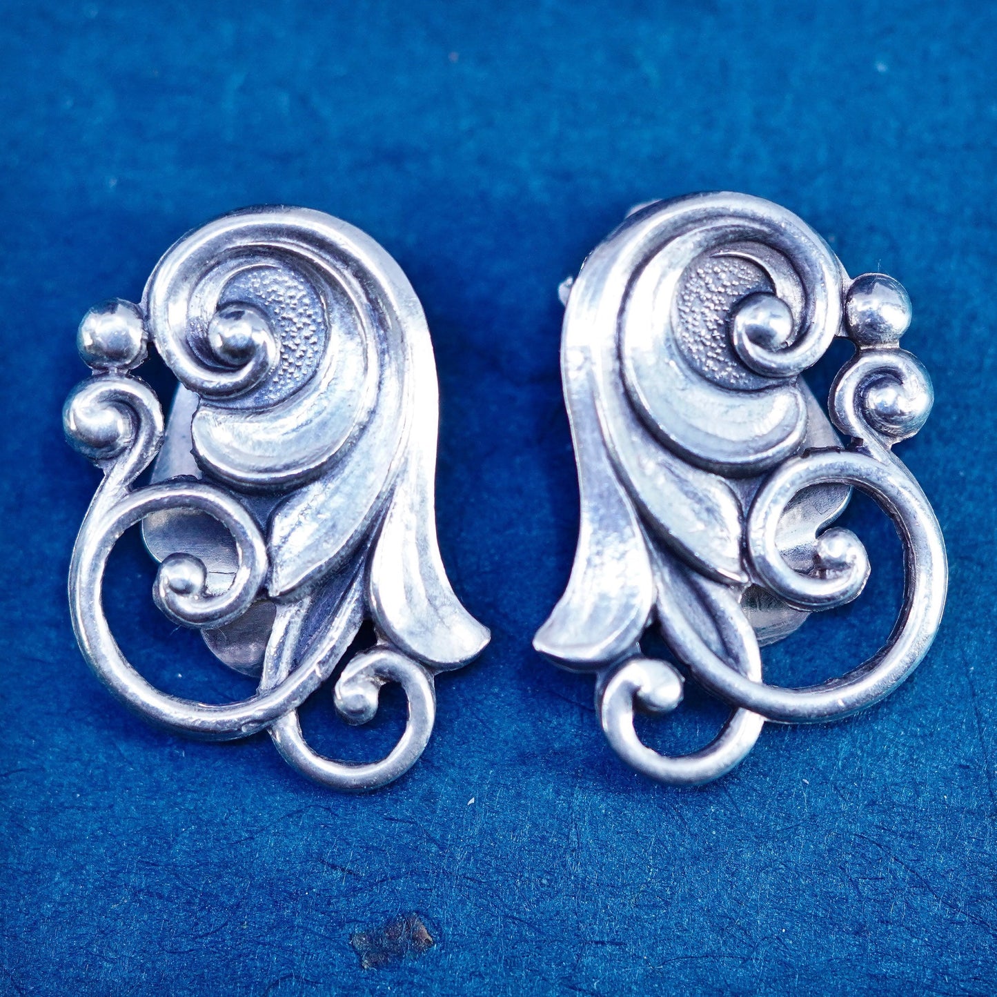 Vintage jewelry | Sterling silver handmade earrings, modern spiral 925 clip on