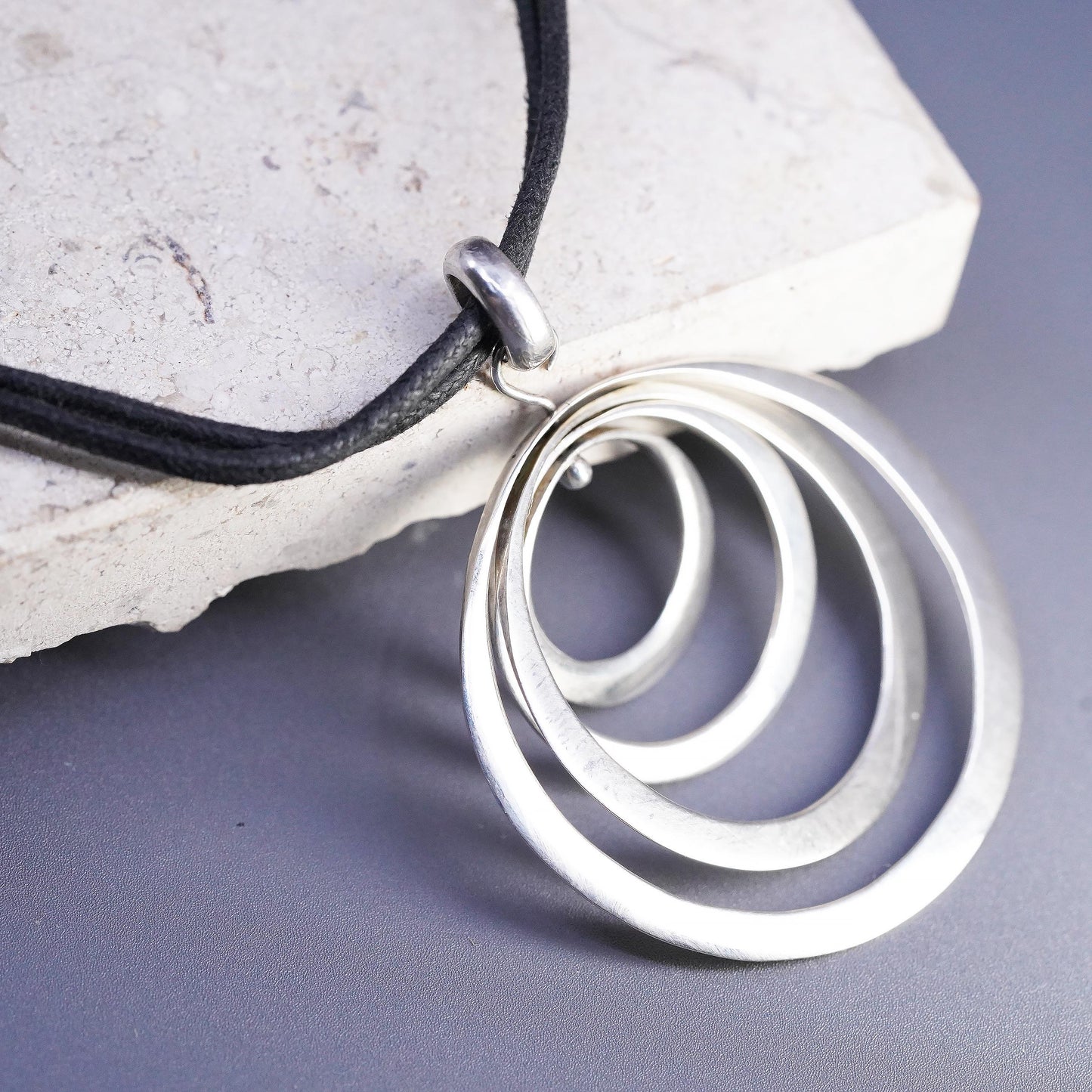16” 925 Sterling Silver double strands brown Leather Necklace circle pendant