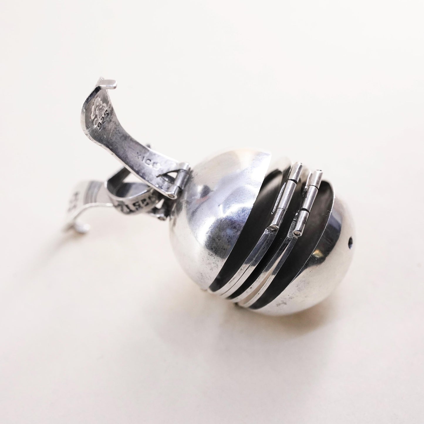 1", 1940s vintage Mexican sterling silver pendant, 925 6 photo locket ball