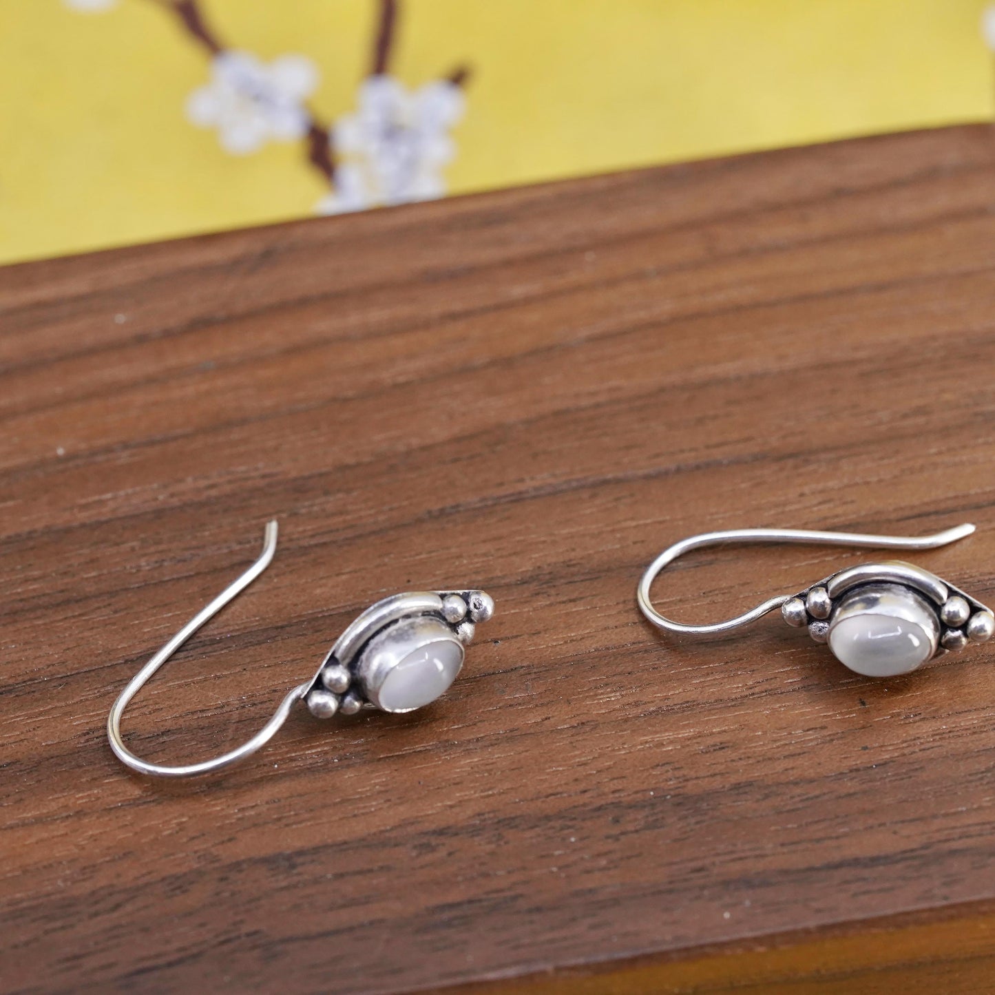 Vintage Sterling 925 silver handmade earrings with white cat's eye beads