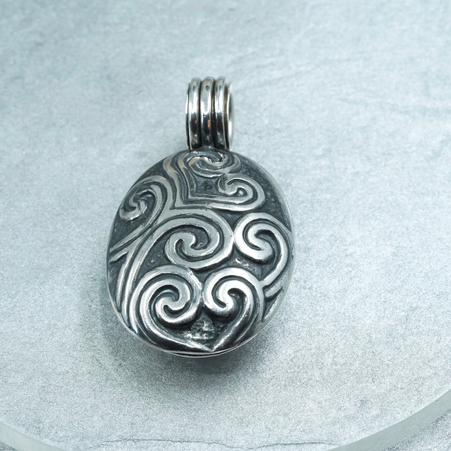 Silpada Oxidized Sterling 925 Silver Scroll Design Oval Locket Pendant S1392