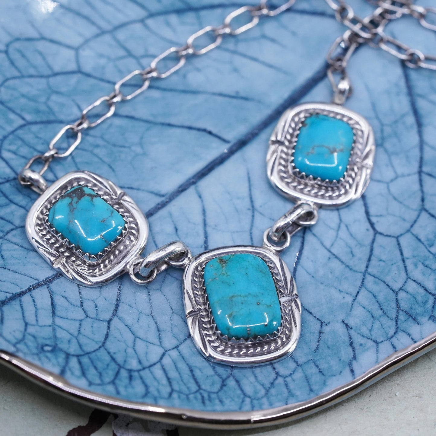 18", Native American Sterling silver necklace 925 elongated turquoise pendant