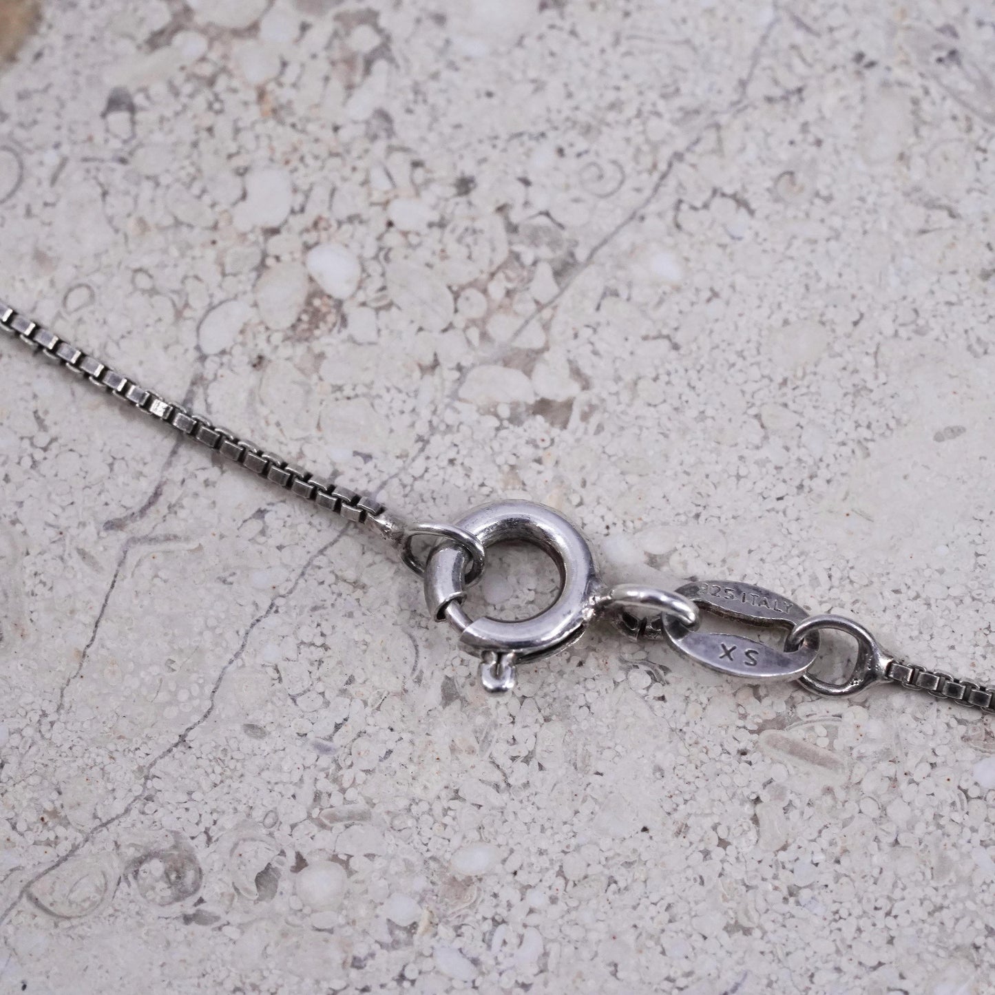 18", vintage Sterling silver necklace, 925 box chain with lion king pendant