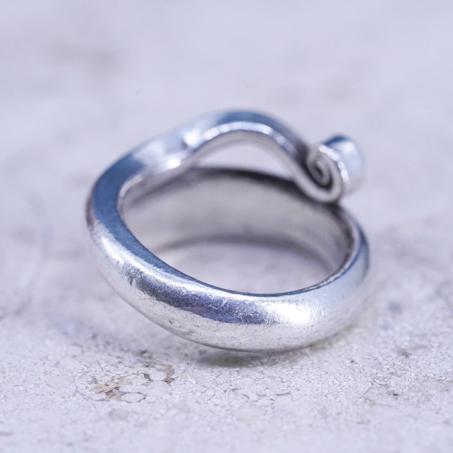 Size 6.25, vintage Sterling silver handmade ring, 925 wide swirly band
