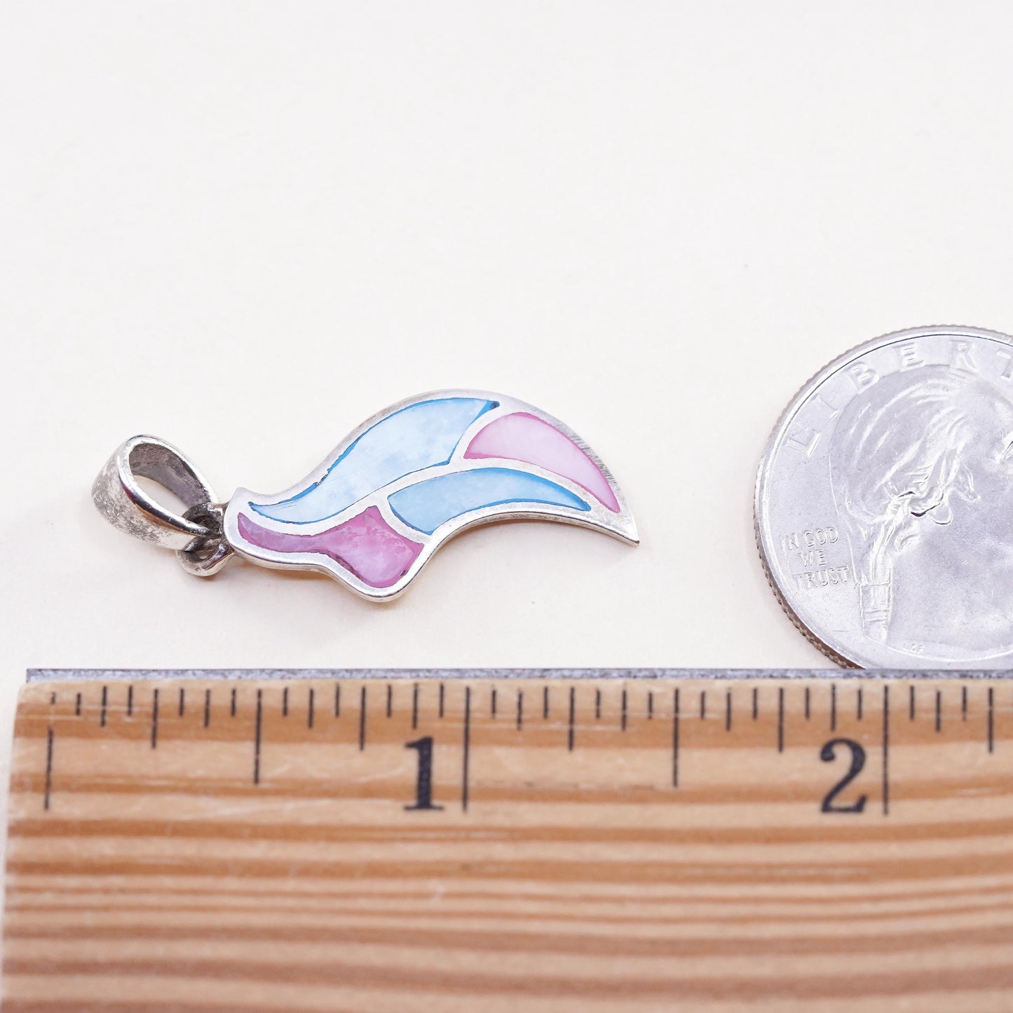 Vintage sterling silver handmade pendant, 925 leaf pendant with mother of pearl