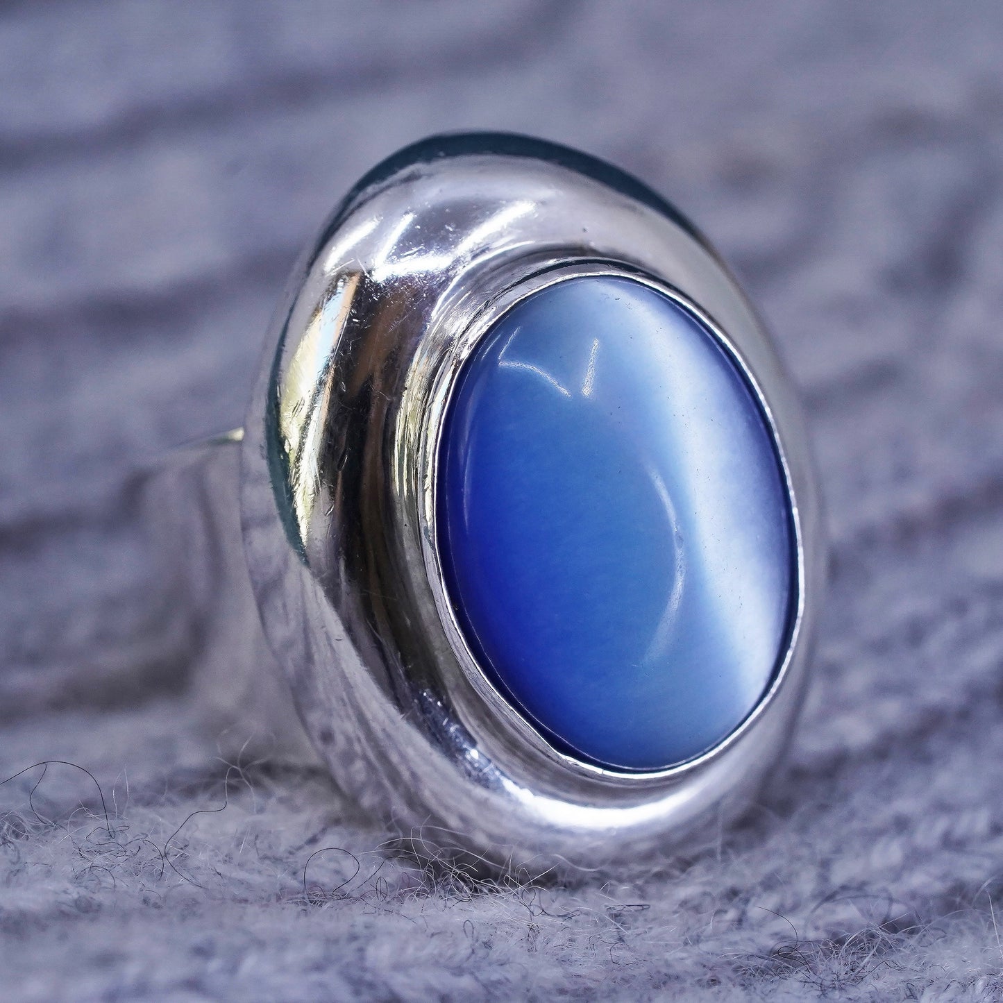 Size 6.25, Mexican Sterling silver handmade ring, 925 band with blue cats eye