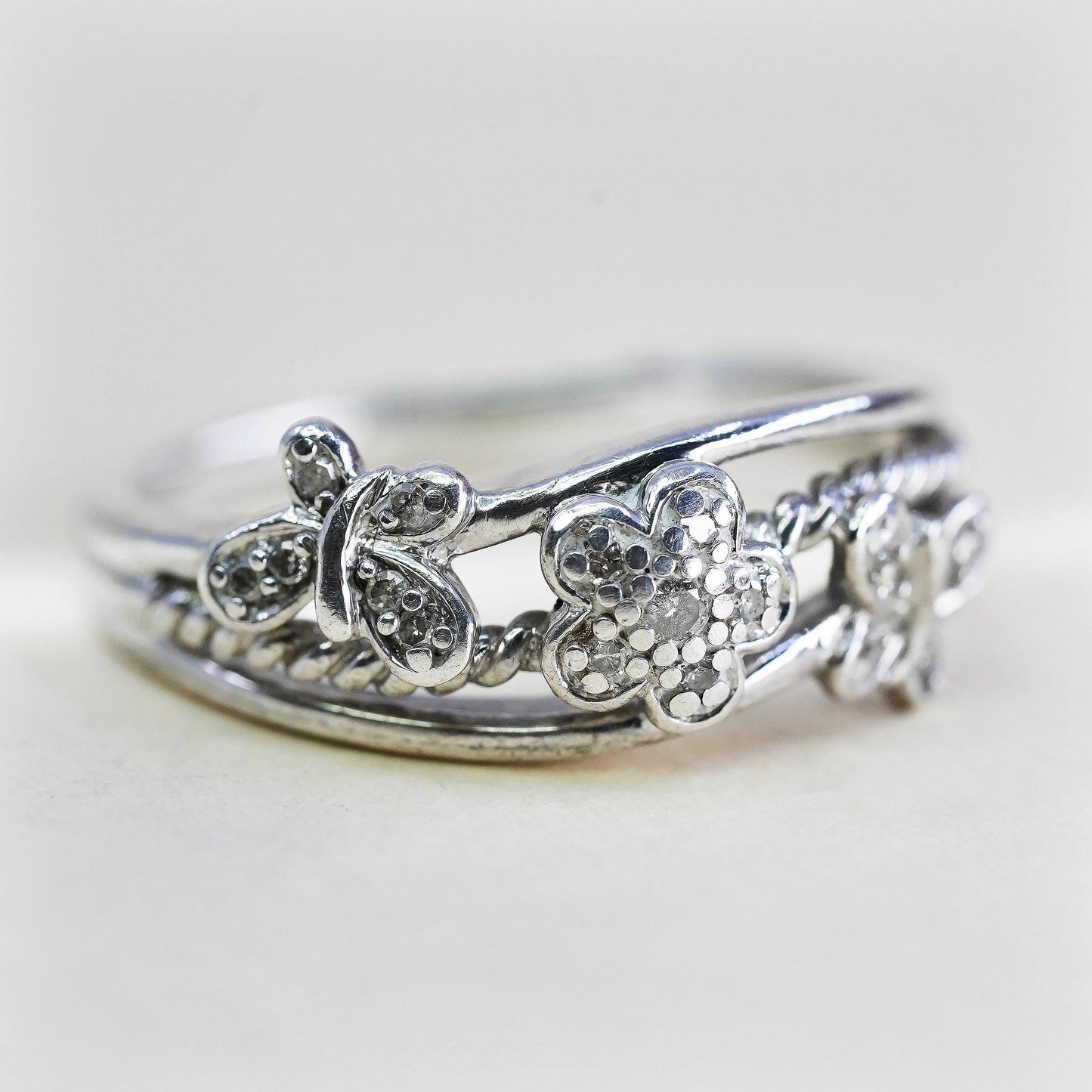 Size 8, Vintage NDI sterling silver ring band genuine diamond butterfly flower