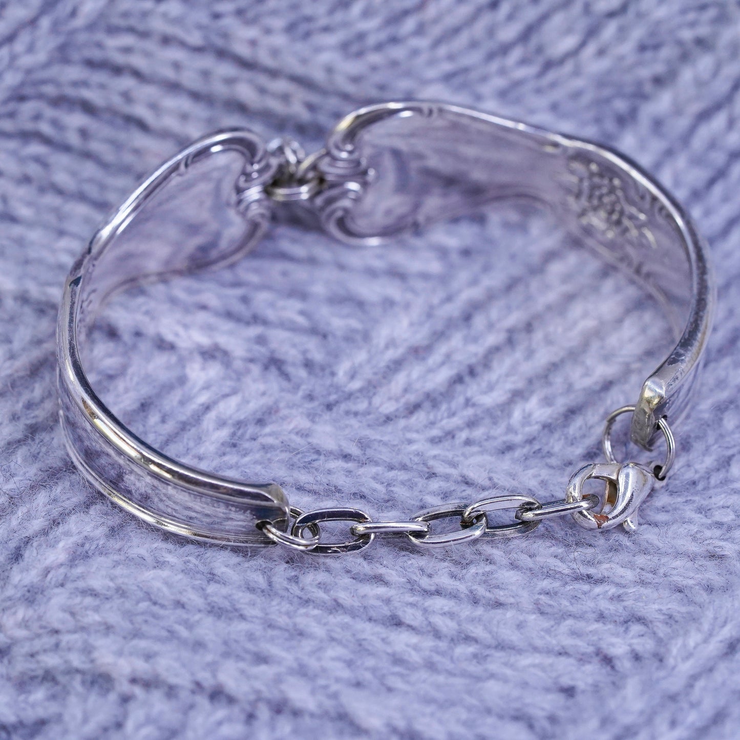 6.5” vintage Silver Tone spoon bracelet with charm and engraved “imagine”