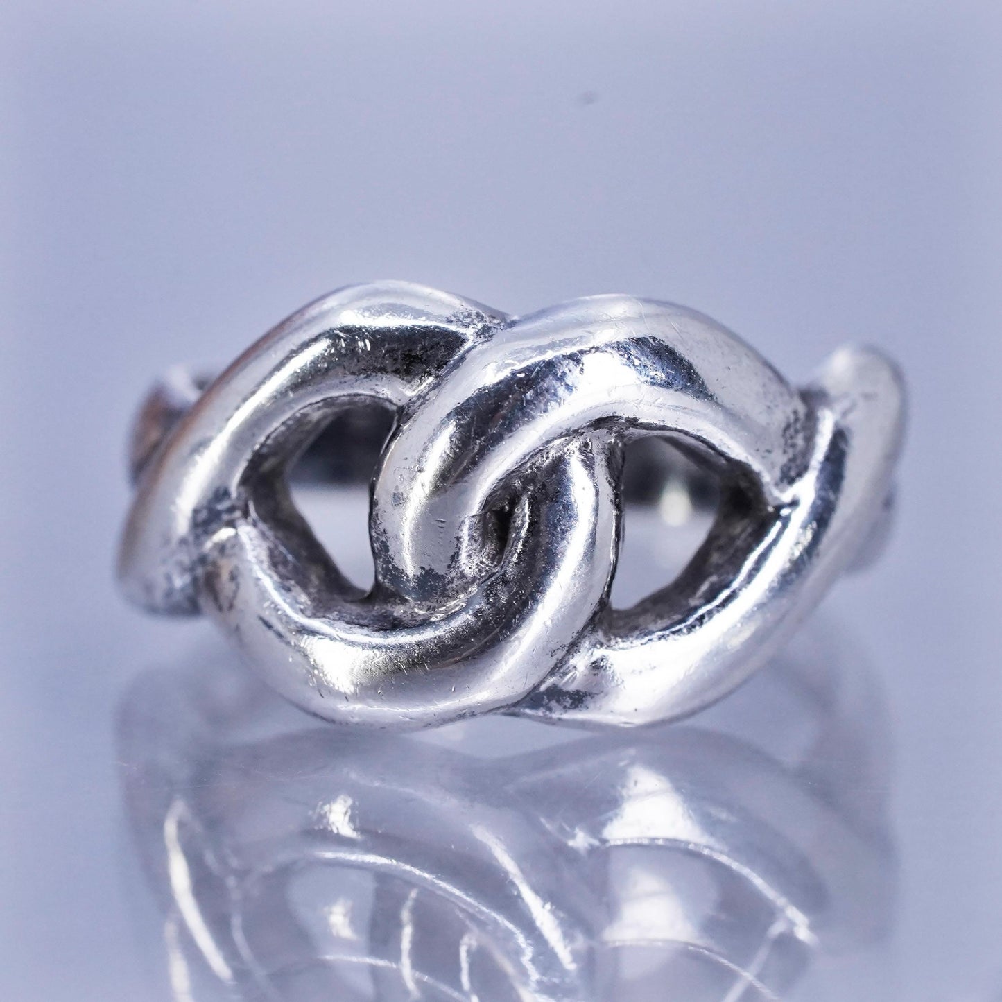 Size 6, vintage southwestern Sterling 925 silver entwined ring, band