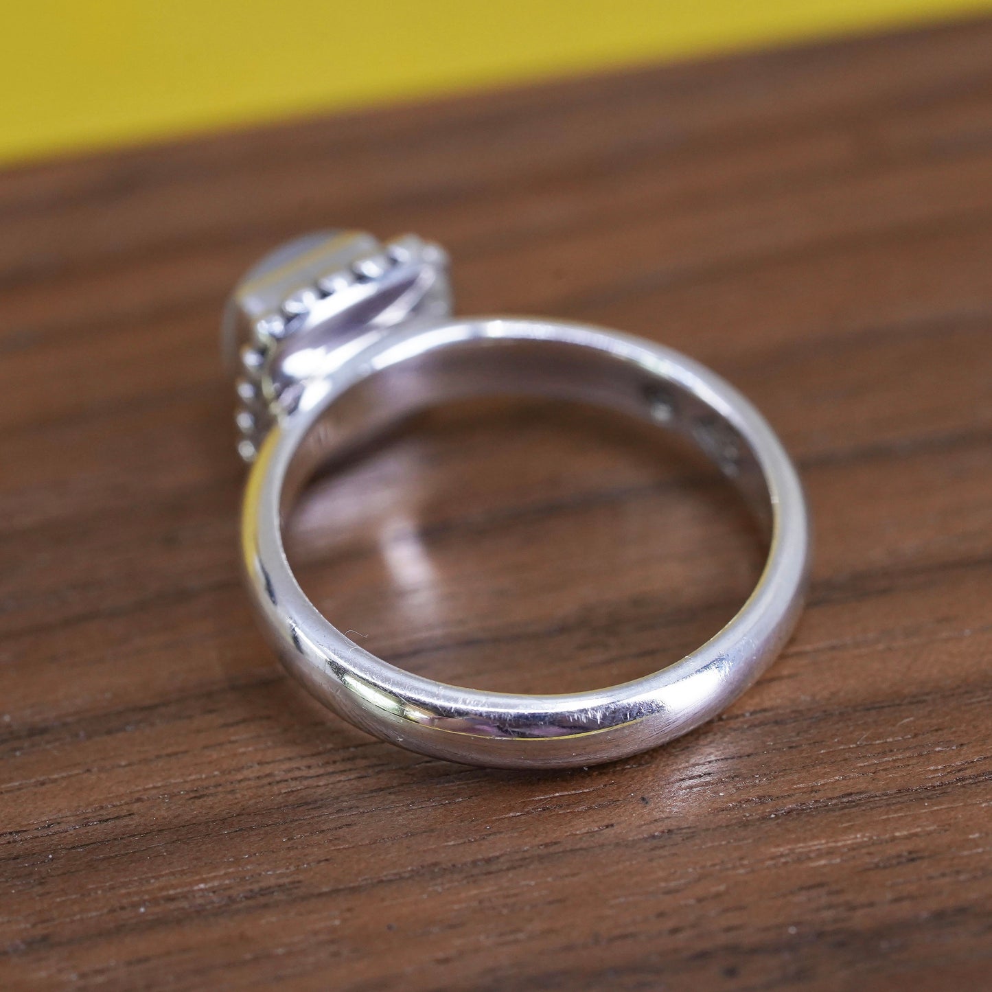 Size 10, retired Silpada Sterling 925 silver R1617 Button Frame Pearl Ring bead
