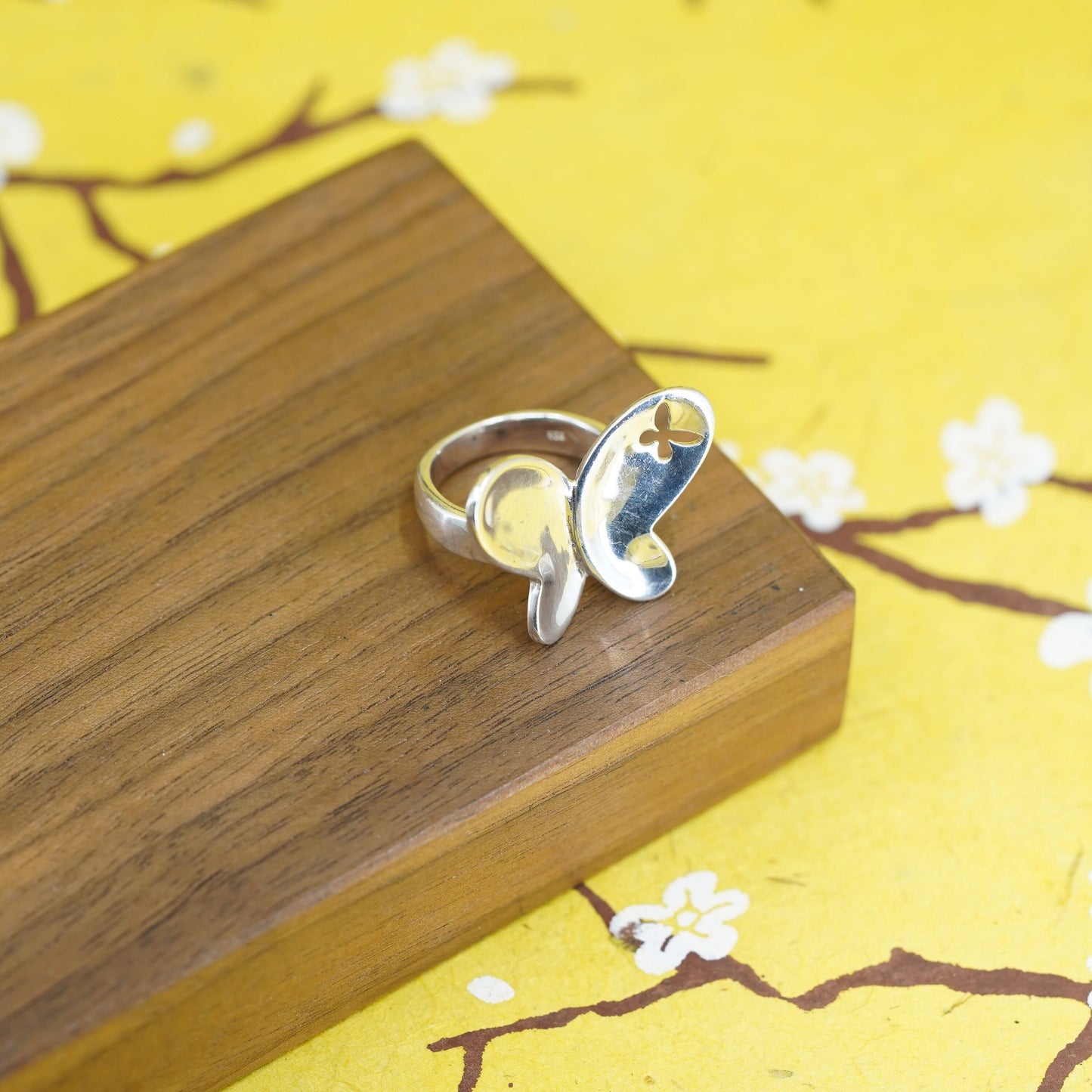 Size 6, Vintage Sterling silver handmade ring, modern 925 butterfly band