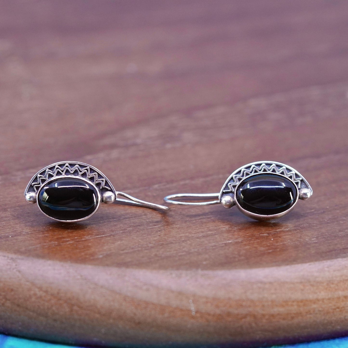 Vintage Sterling 925 Silver Handmade Earrings with oval onyx