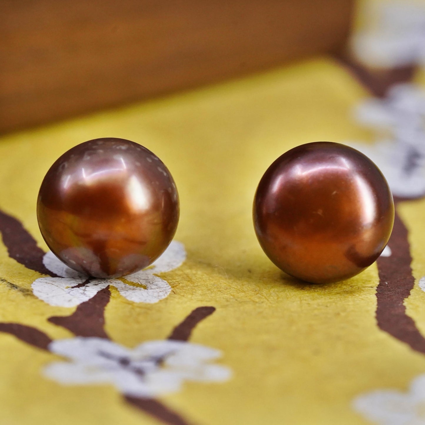 8mm, Vintage 925 Sterling silver handmade studs earrings bronze tone pearl
