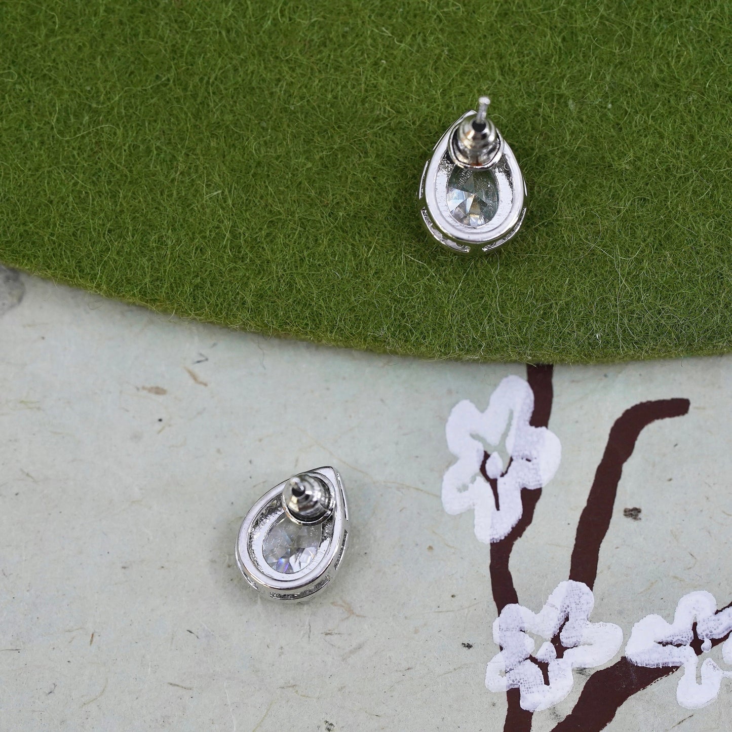 Vintage sterling silver genuine cz teardrop studs, fashion minimalist earrings