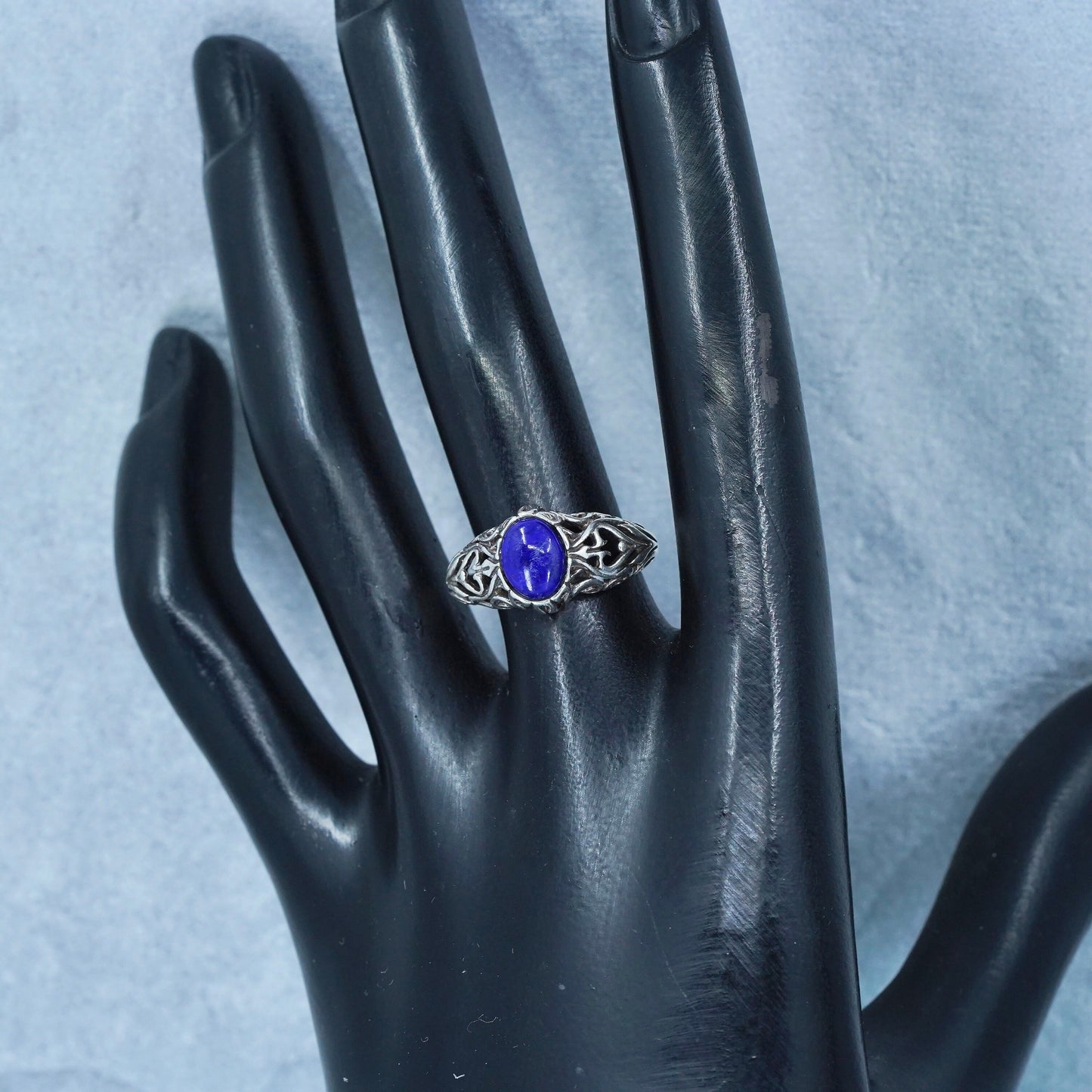 Size 7, southwestern Sterling 925 silver handmade band ring oval lapis lazuli