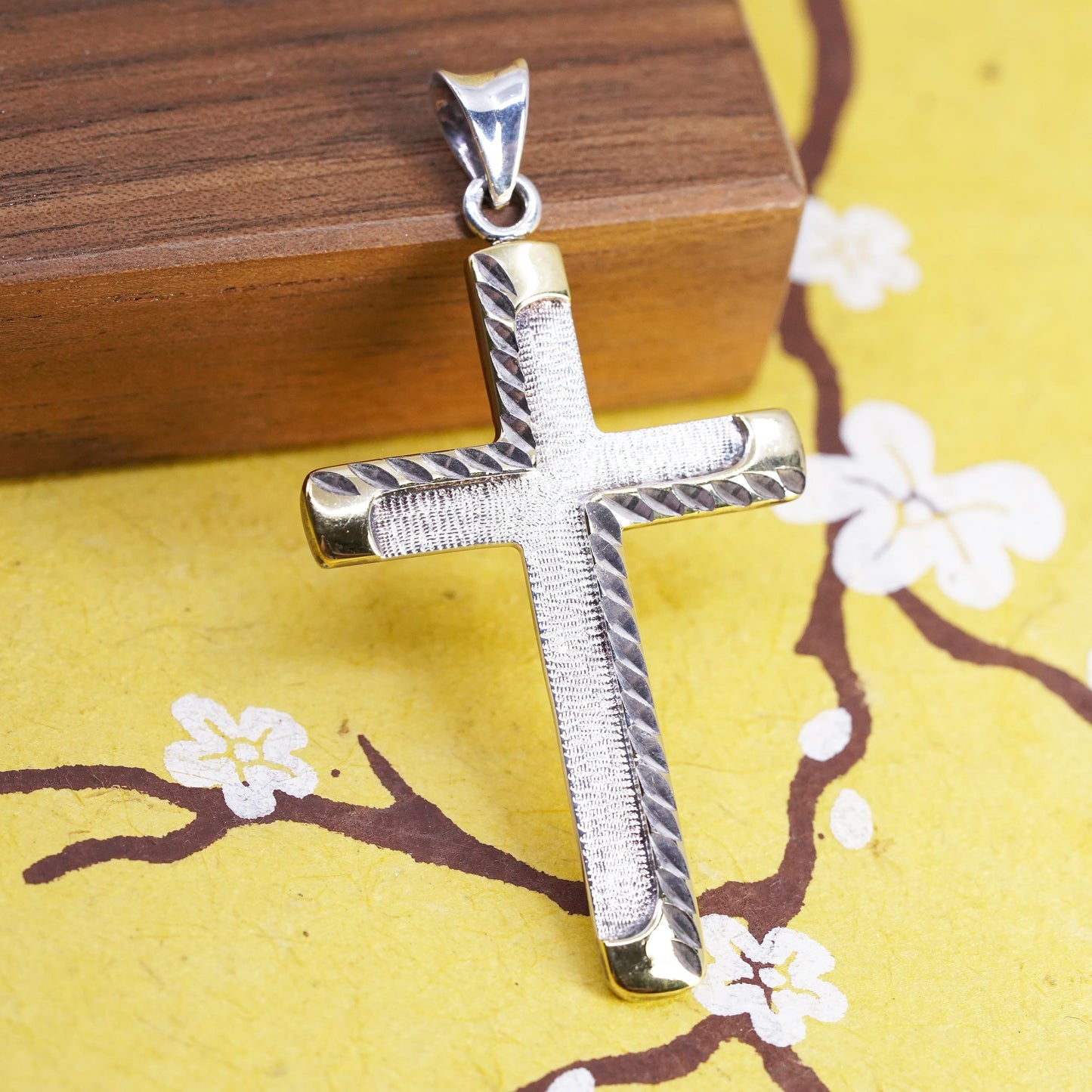 EURS two tone 925 Sterling Silver Diamond Cut Cross Pendant for Men & Women