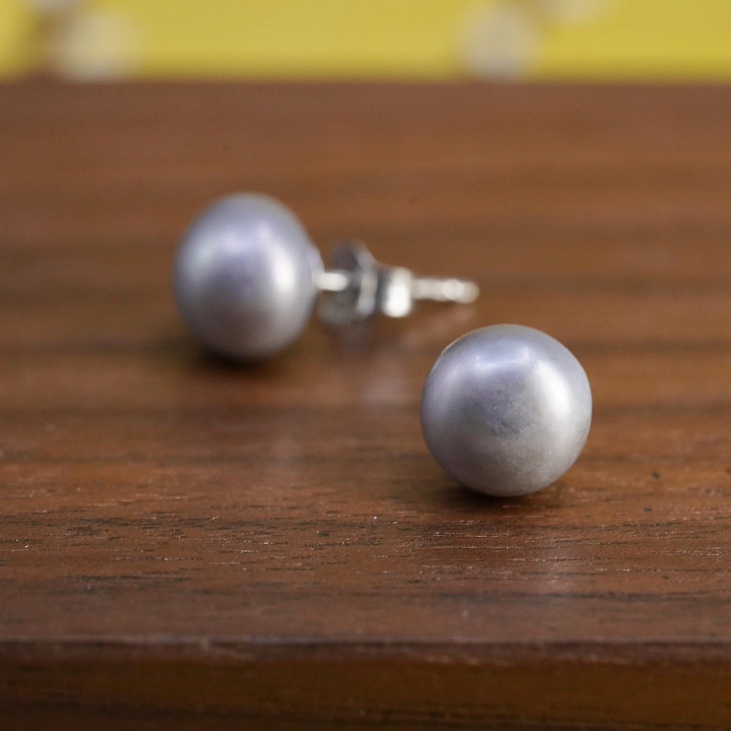8mm, Vintage 925 Sterling silver handmade studs earrings gray pearl