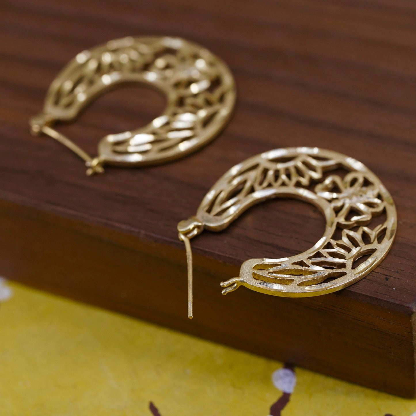 1.25", vermeil gold over Sterling silver earrings, 925 filigree huggie hoops