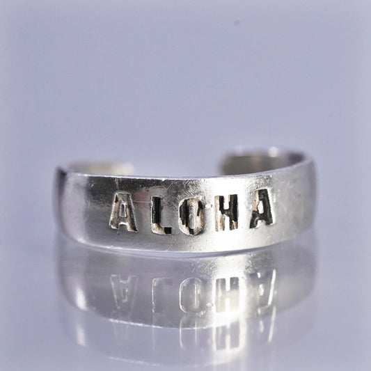 Size 2.75, VTG southwestern Sterling 925 silver ring, Hawaiian Aloha open band
