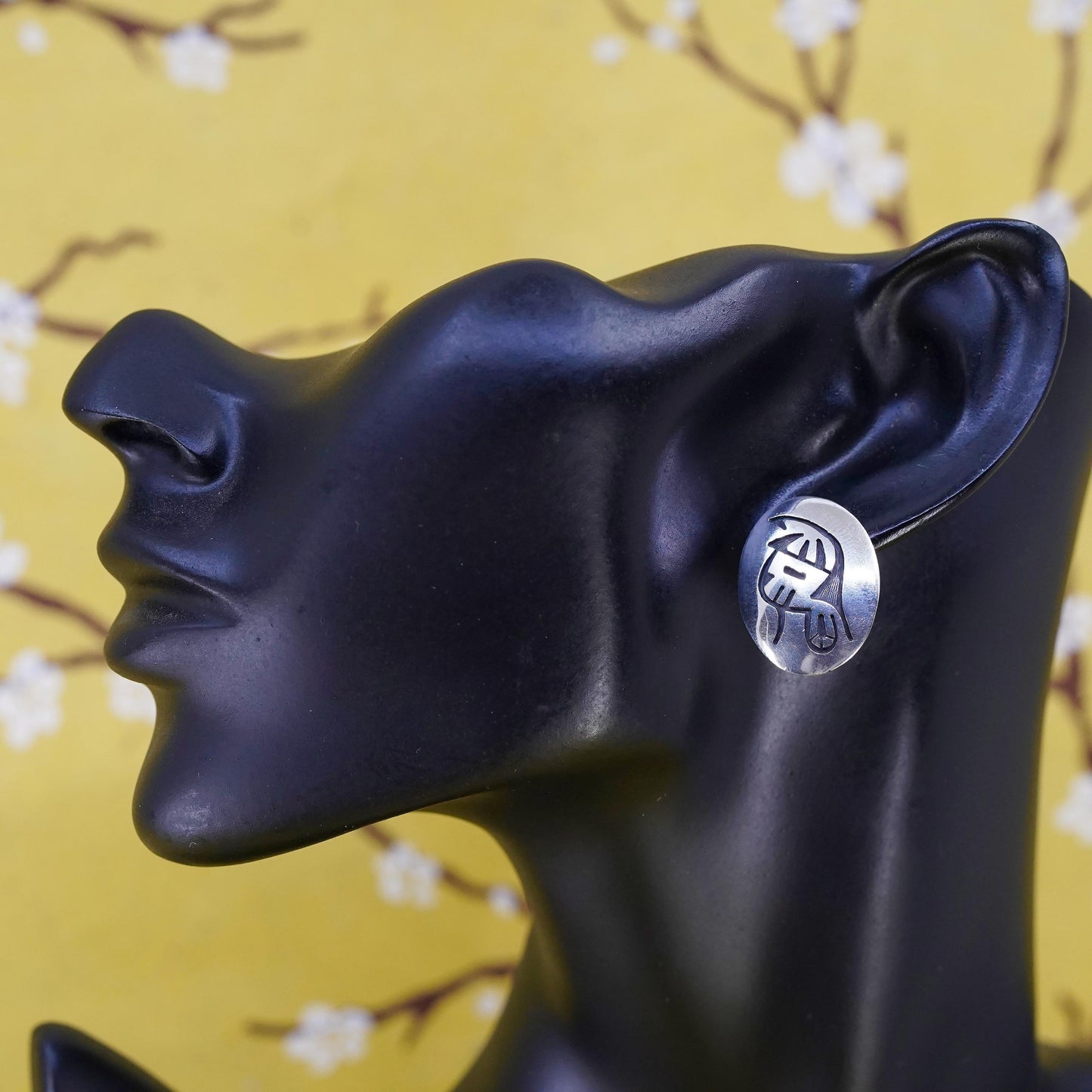 Native American Fernando Puhuhefvaya Sterling 925 silver oval earrings, clip on