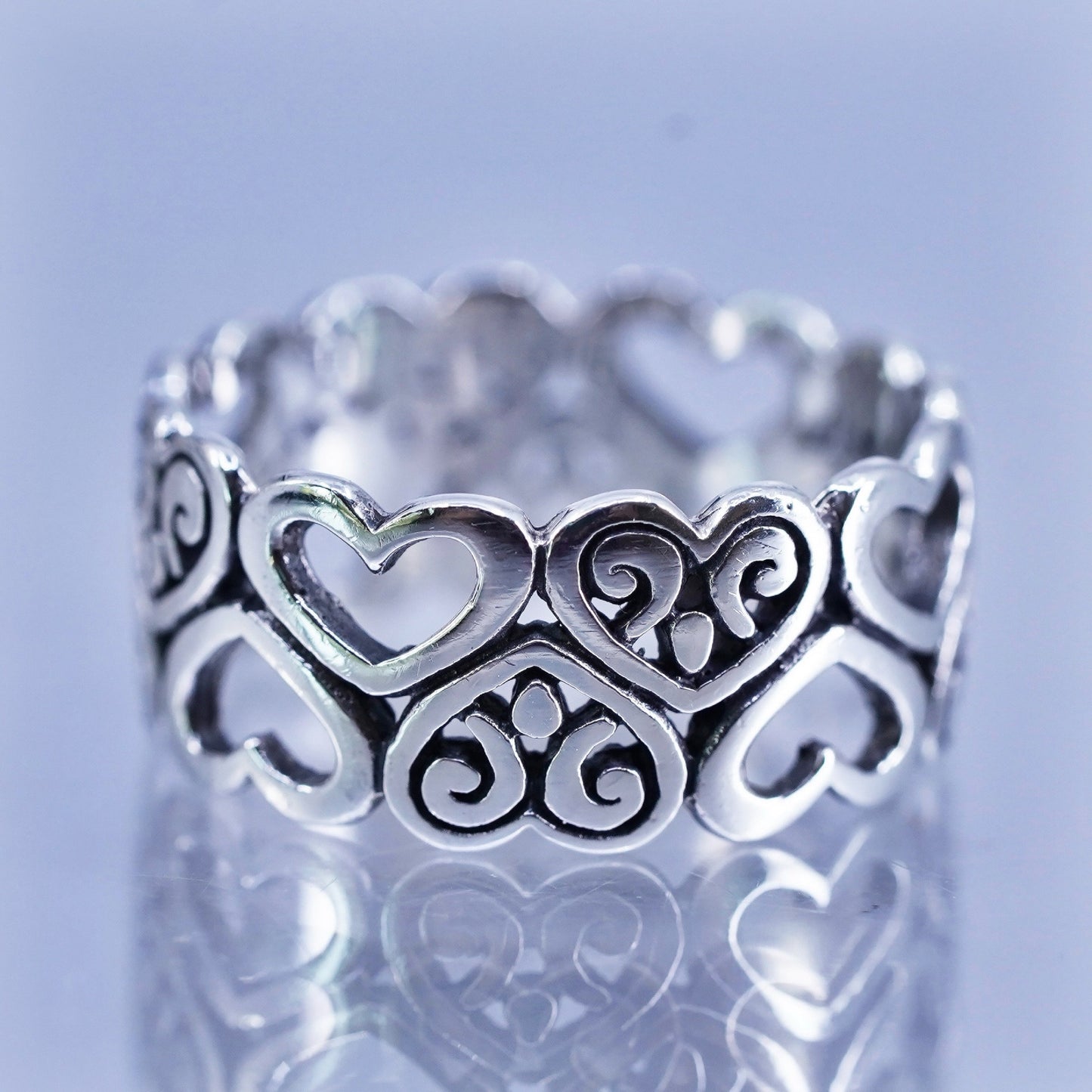 Size 8.5, VTG southwestern Sterling 925 silver wedding ring, wide heart band